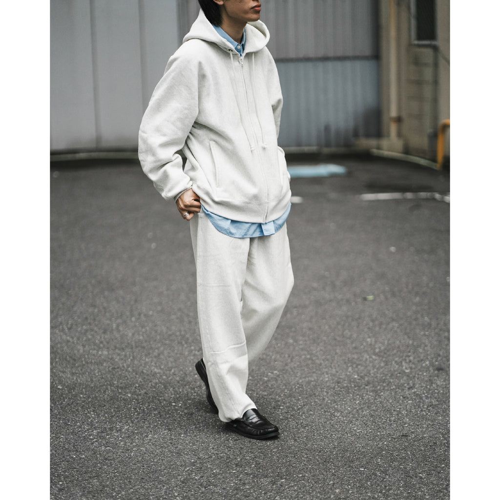モデル:175cm 着用サイズ:L