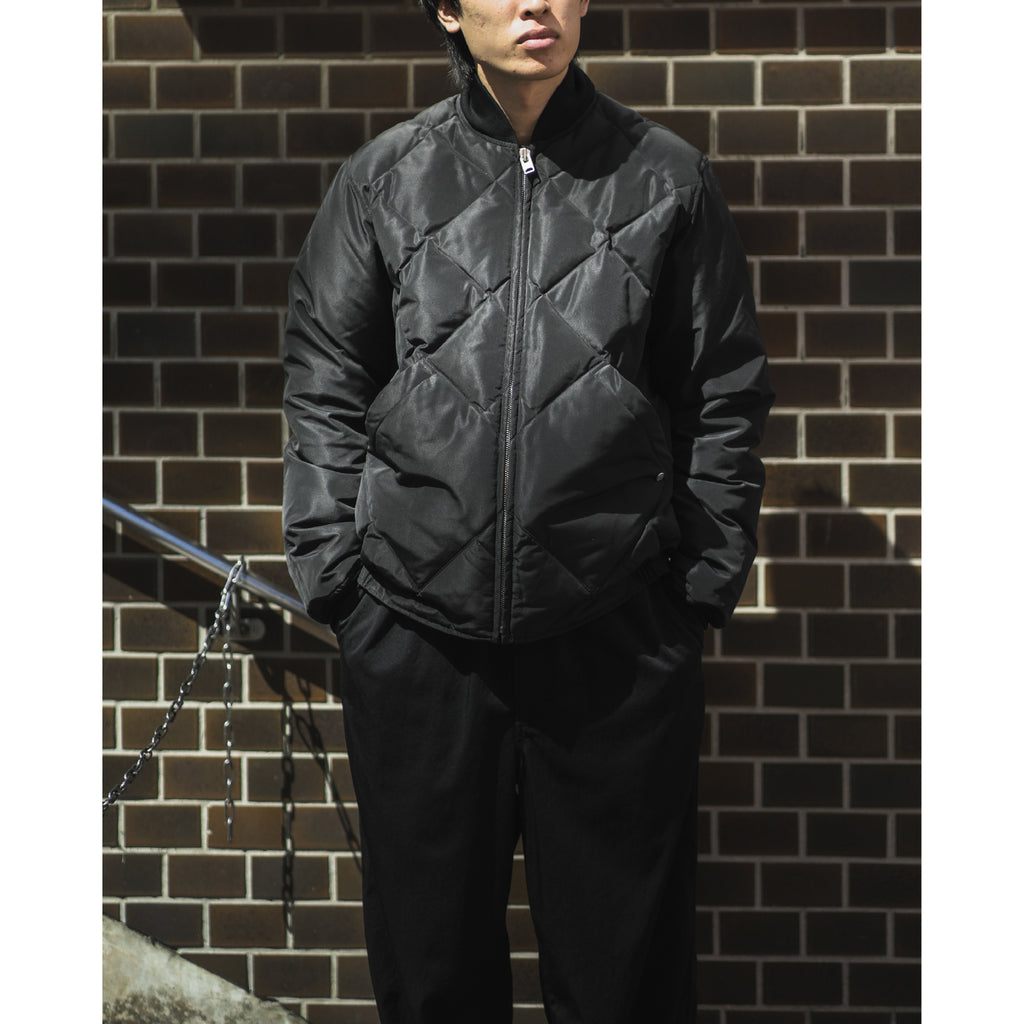 モデル:175cm 着用サイズ:L