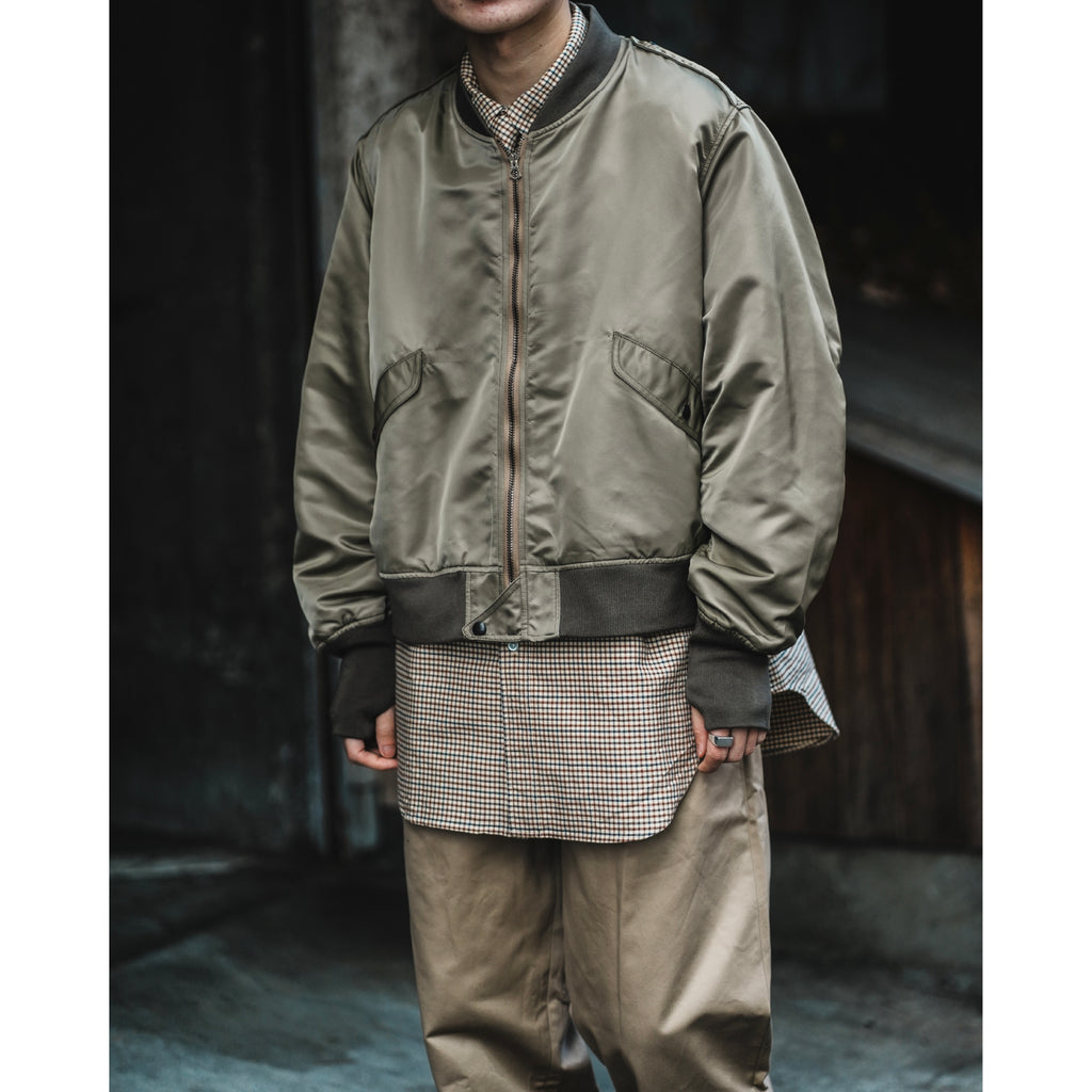 モデル:175cm 着用サイズ:M