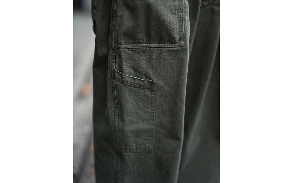 new item / A.PRESSE