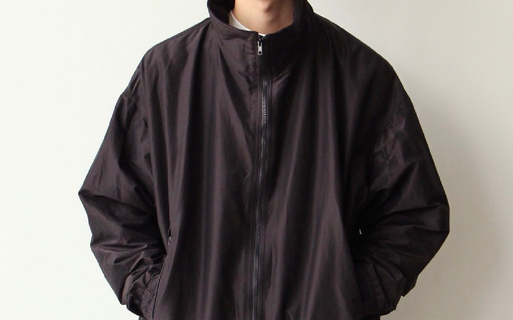 2022.11.4発売 / COMOLI