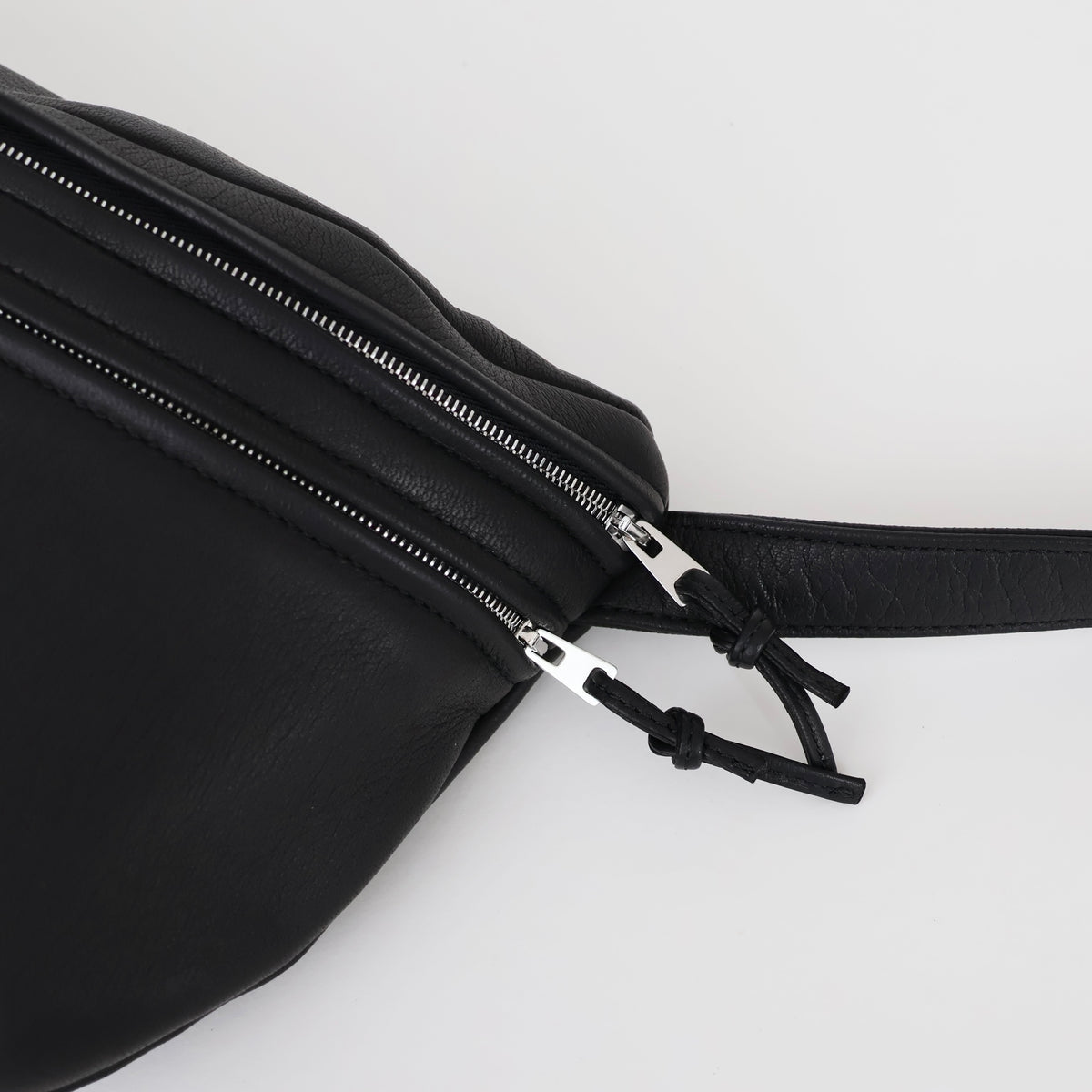 DA112 / SHOULDER POUCH M