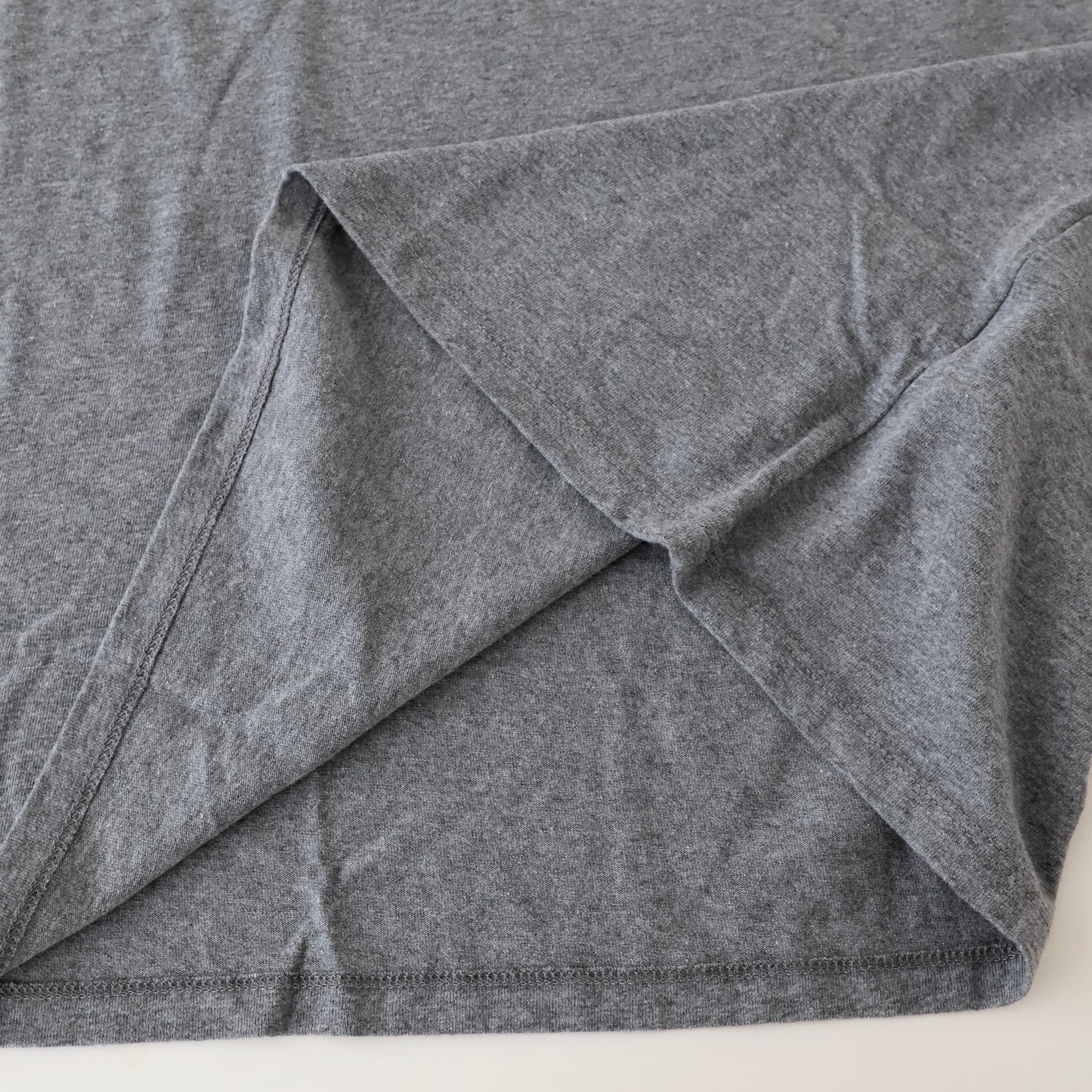L/S SHOP STICKER POCKET RESPONSIBILI-TEE