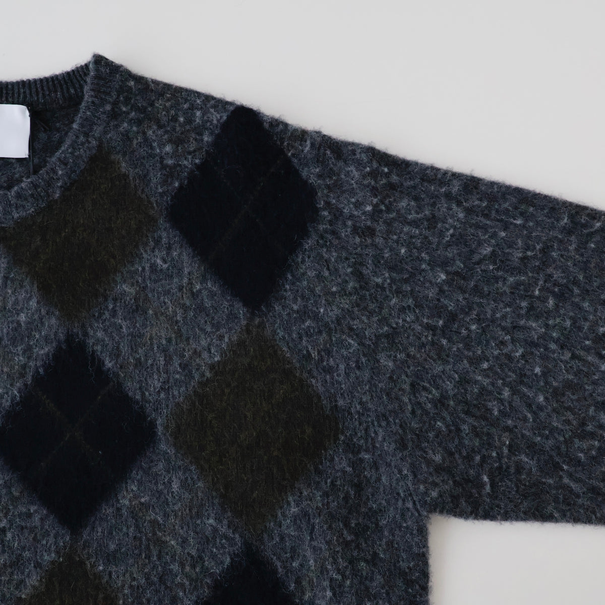 FINE WOOL ARGYLE KNIT CREW NECK LS