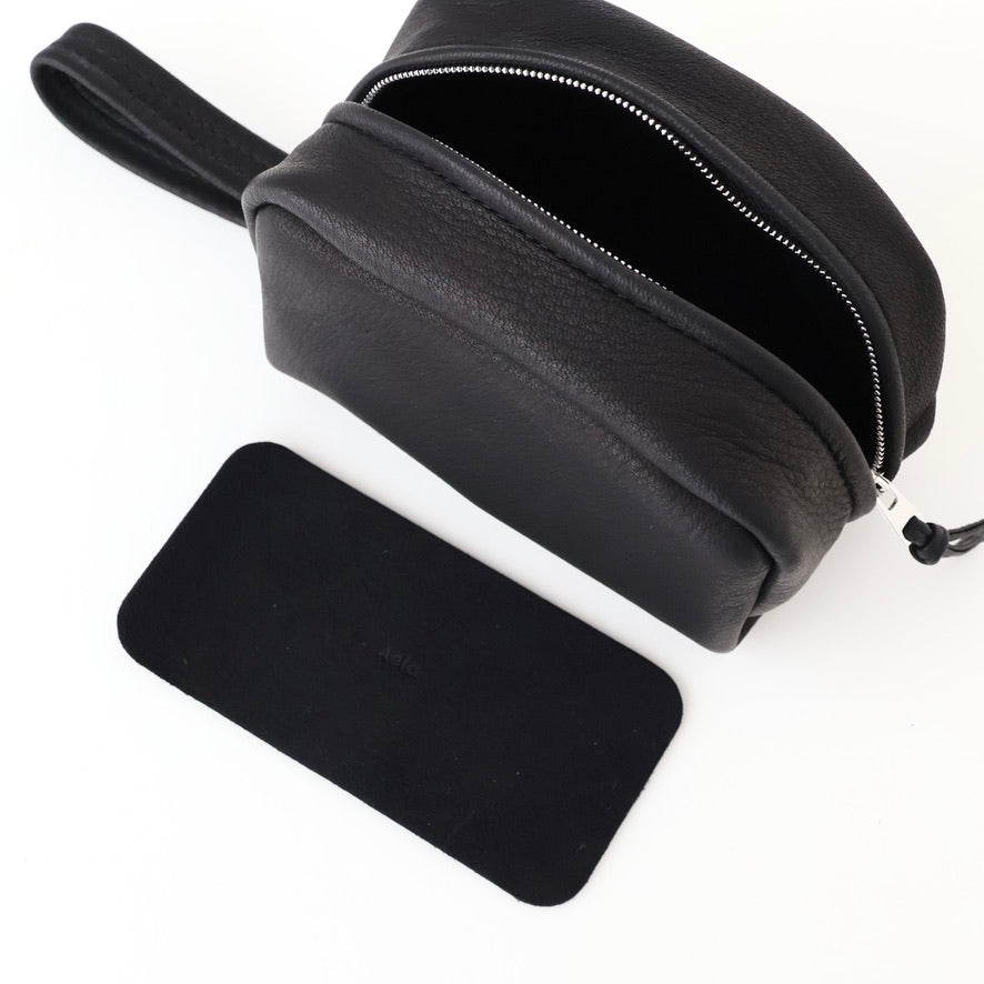 DA116 / SQUARE POUCH