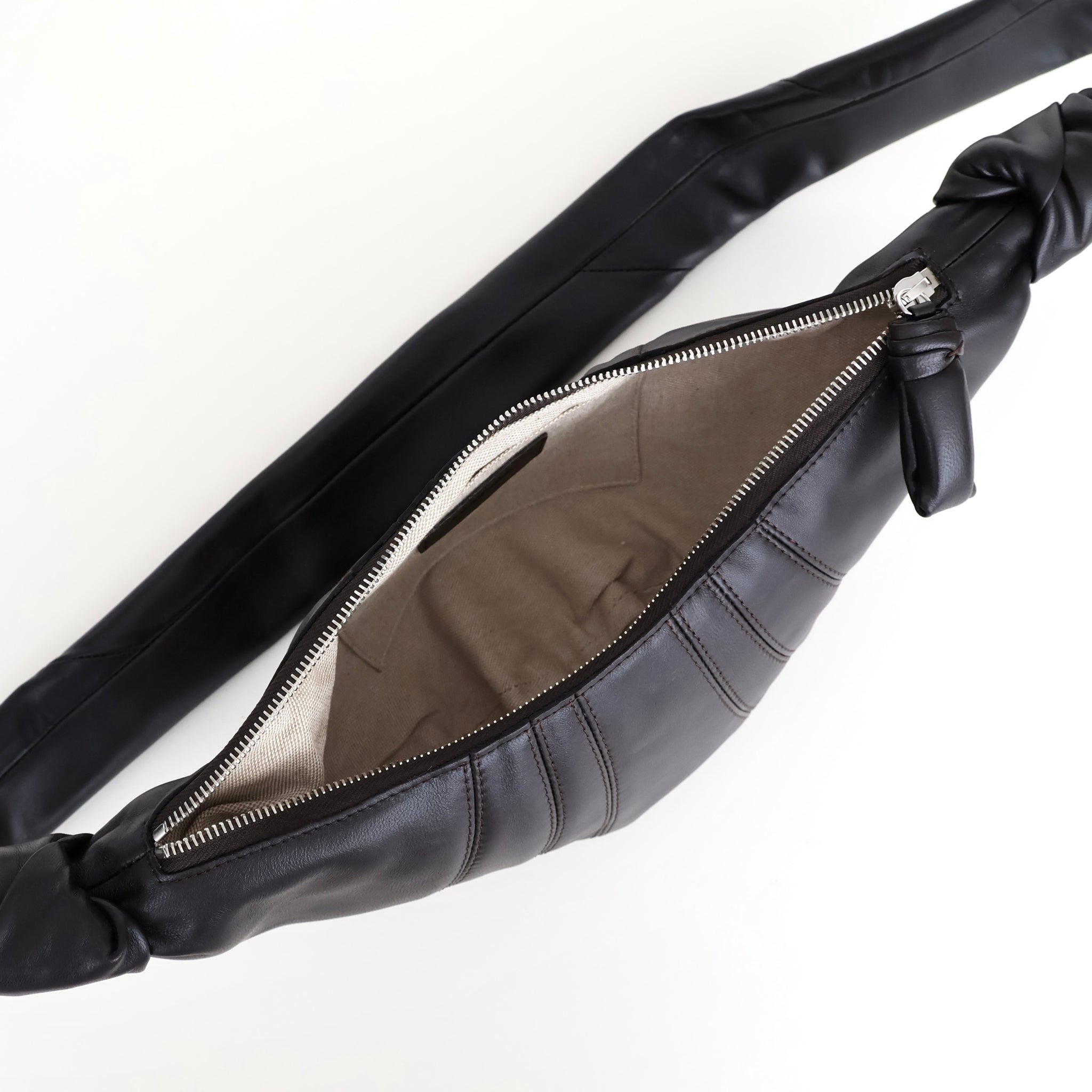 SMALL CROISSANT BAG