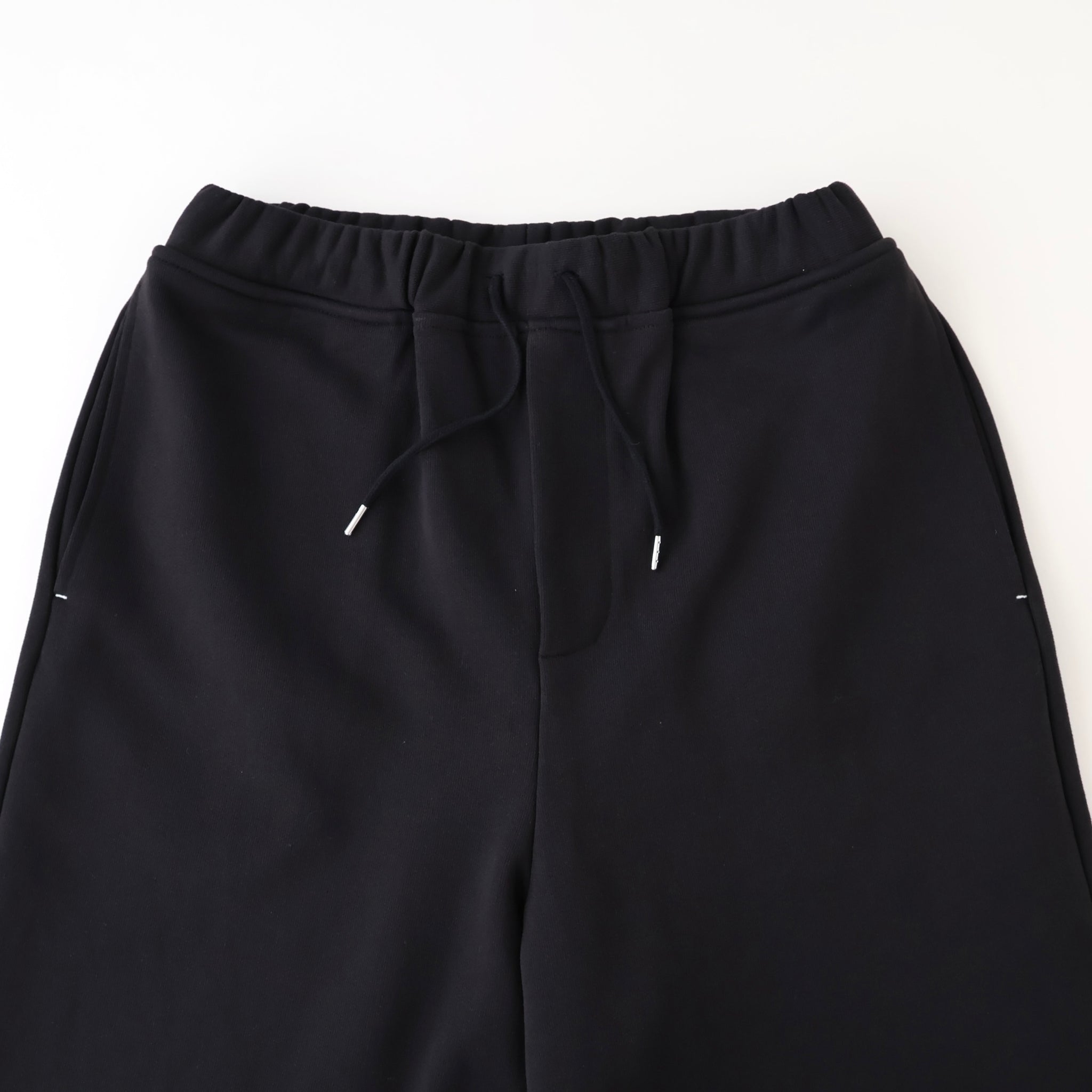 Wide sweatpants