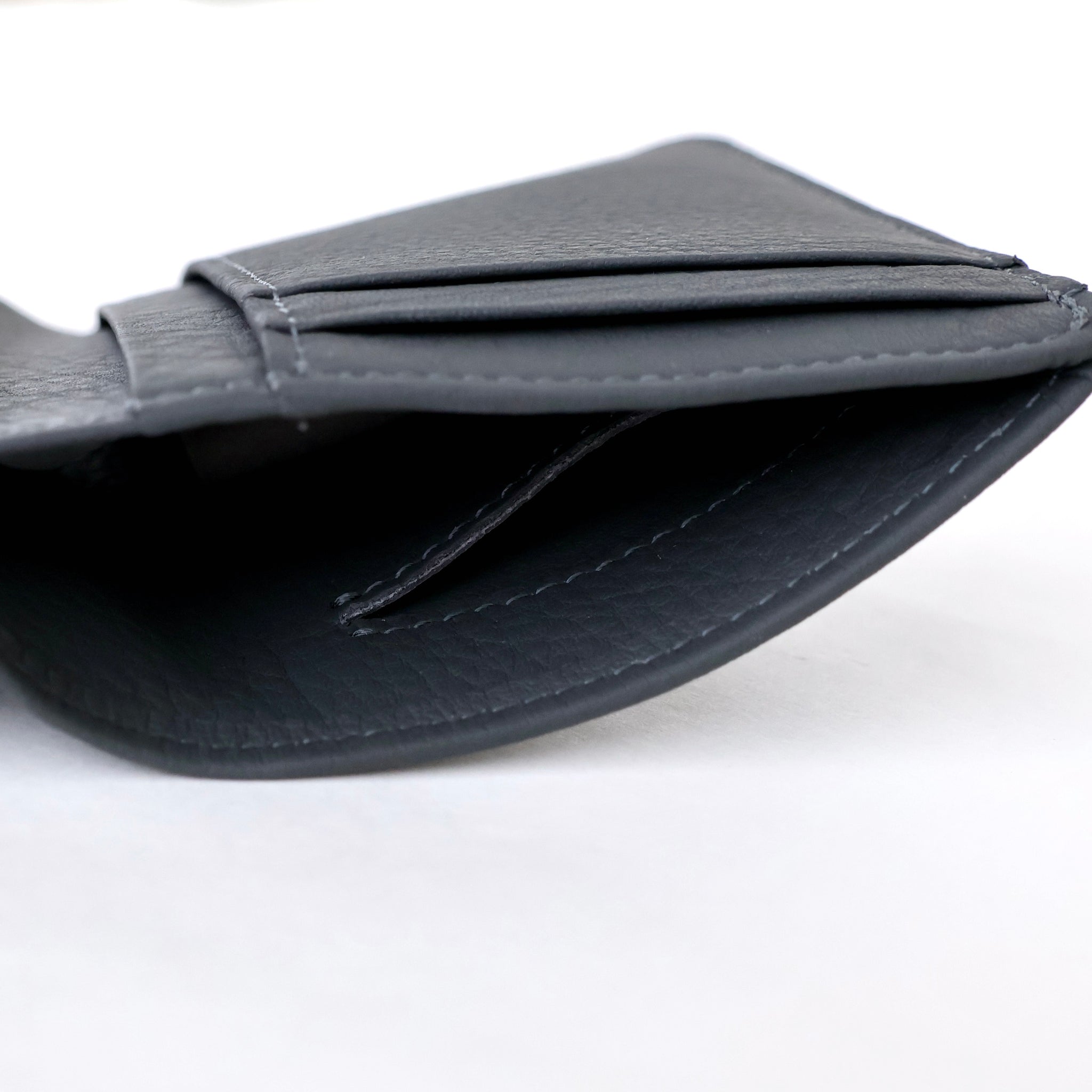 L041S / EO SHRINK BIFOLD WALLET