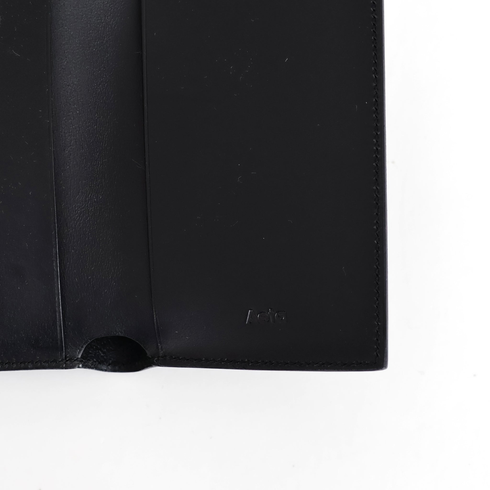 VT18 / FOLDED WALLET