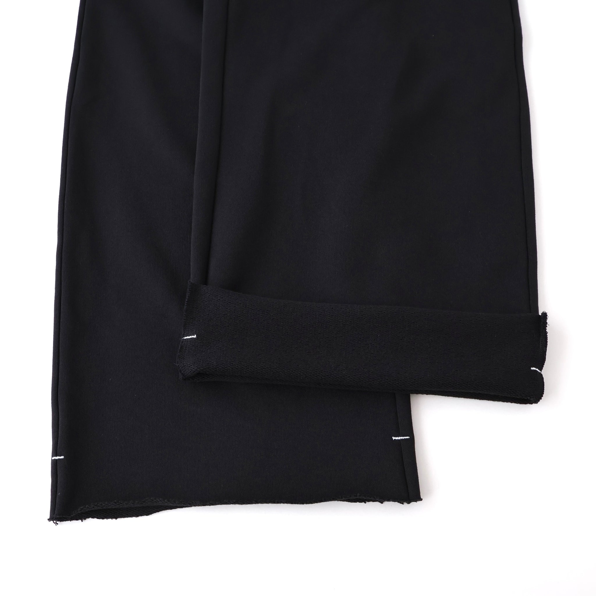Wide sweatpants