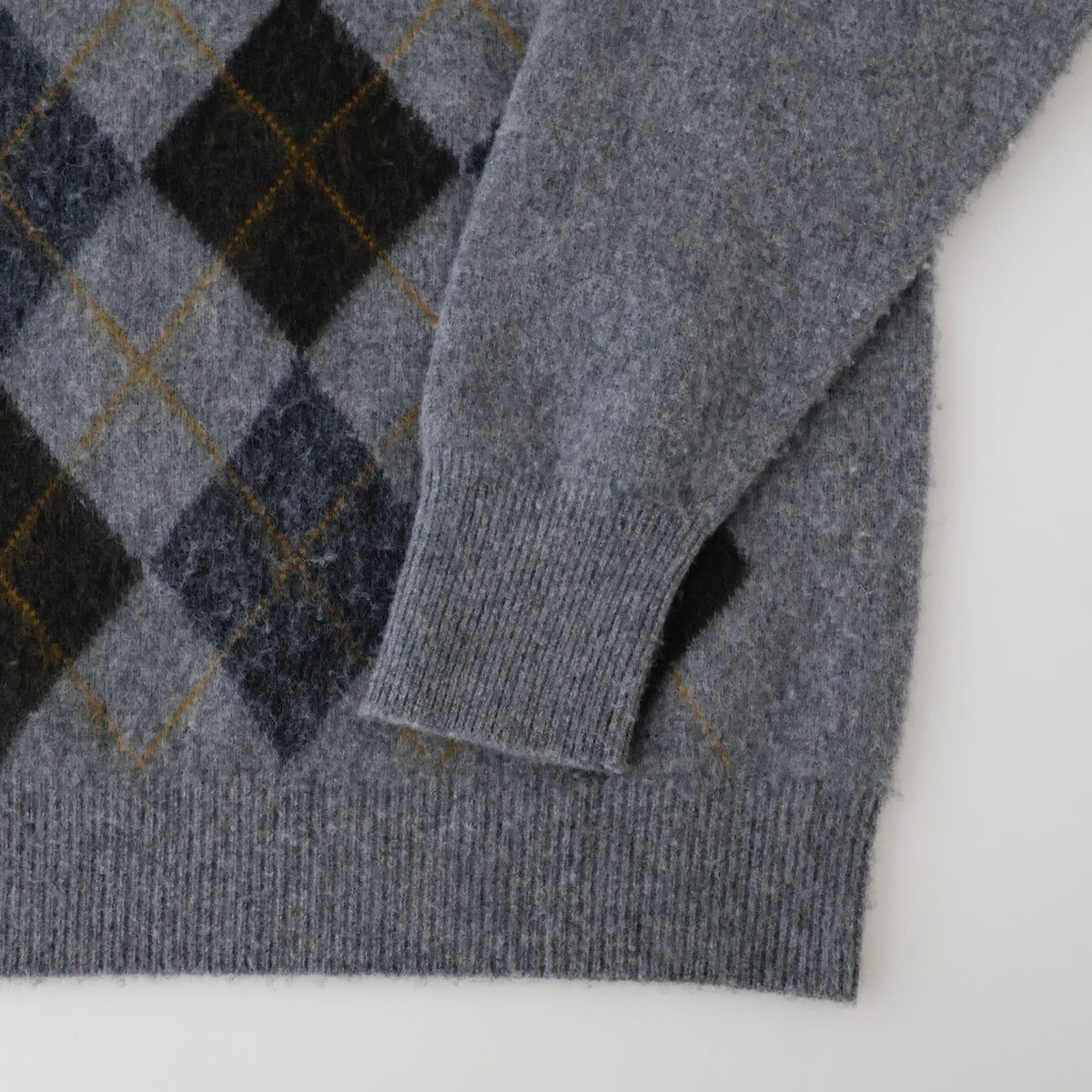 FINE WOOL ARGYLE KNIT CREW NECK LS