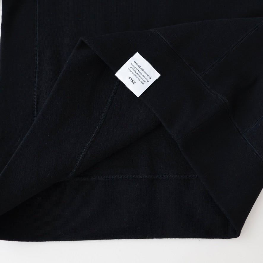 COLLARED SWEAT SHIRT