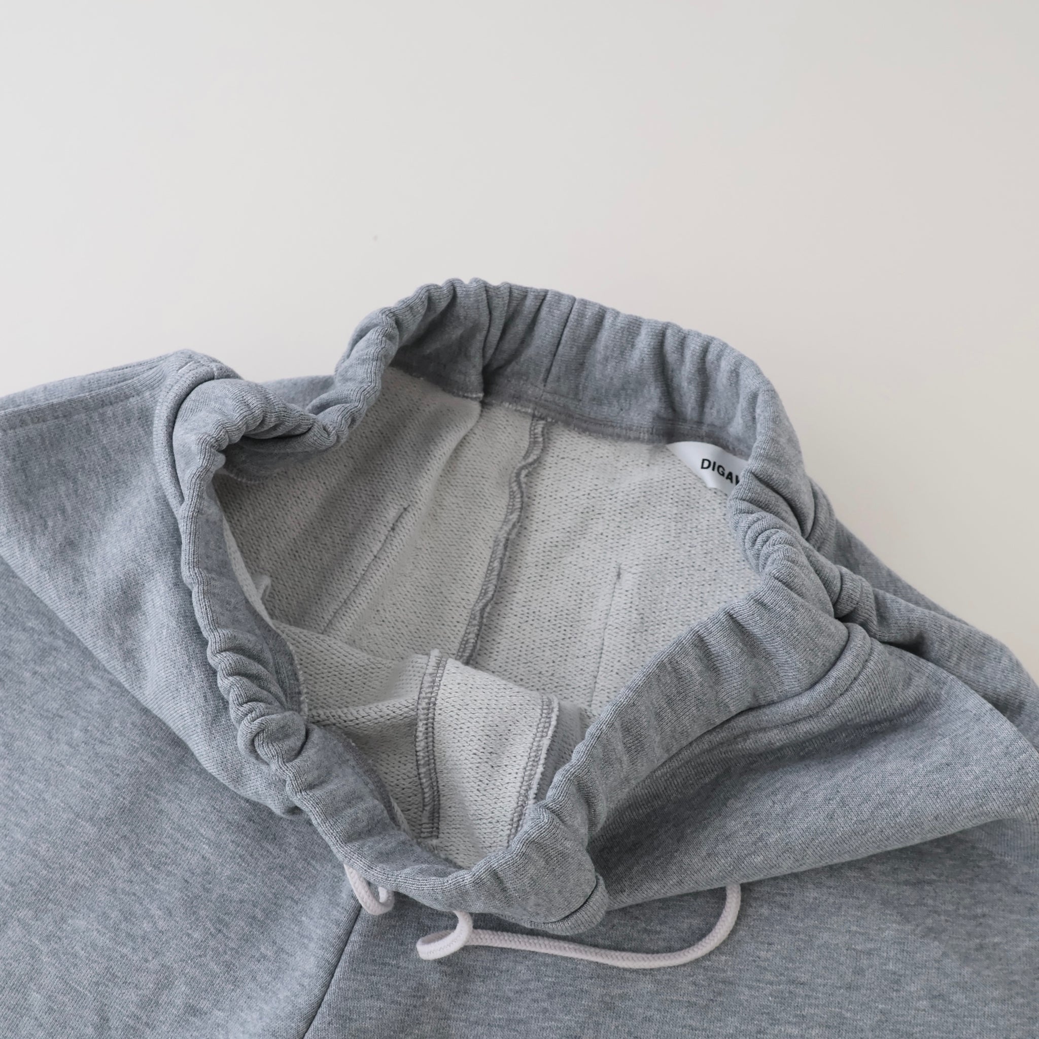 Wide sweatpants