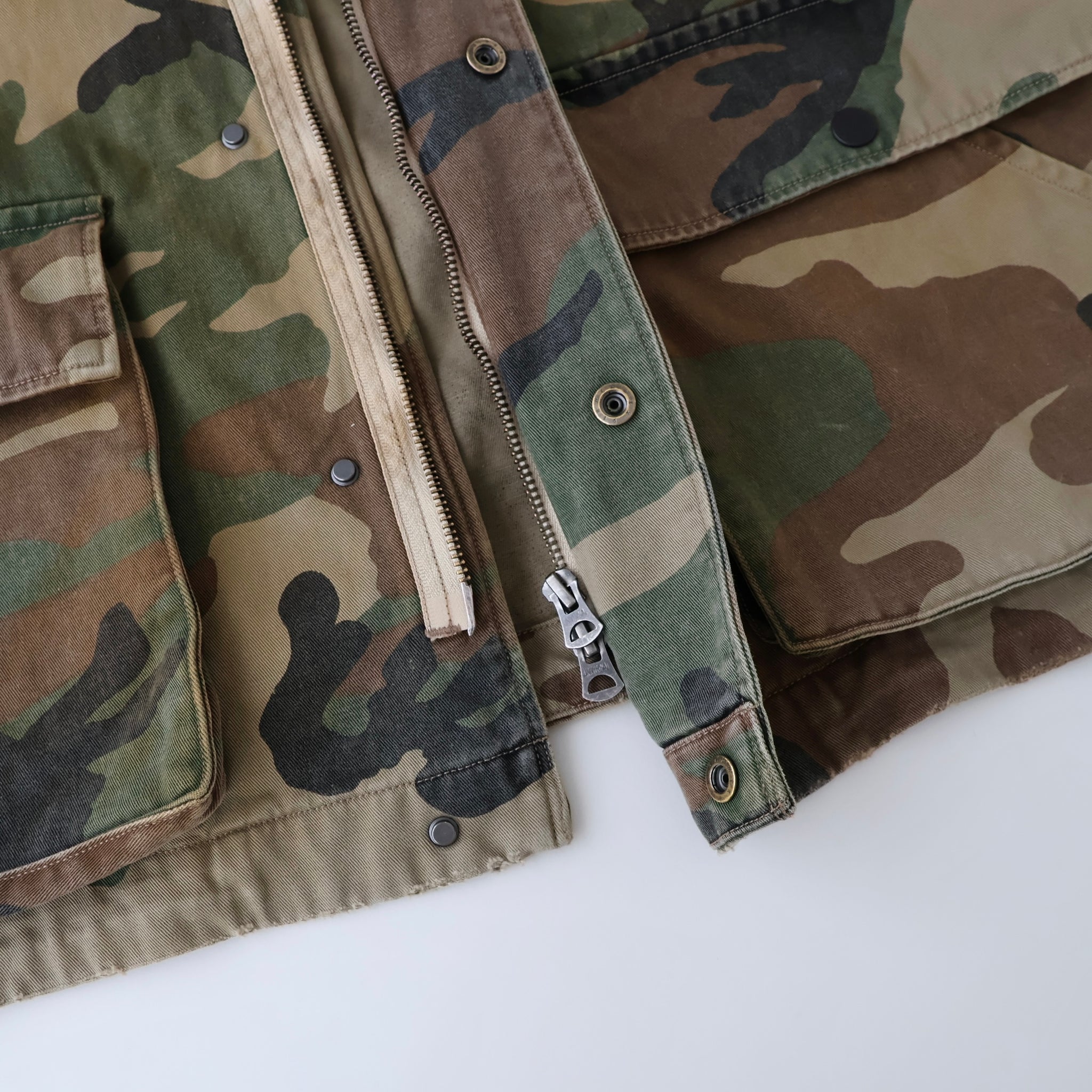 CAMO ZIPUP HOODIE