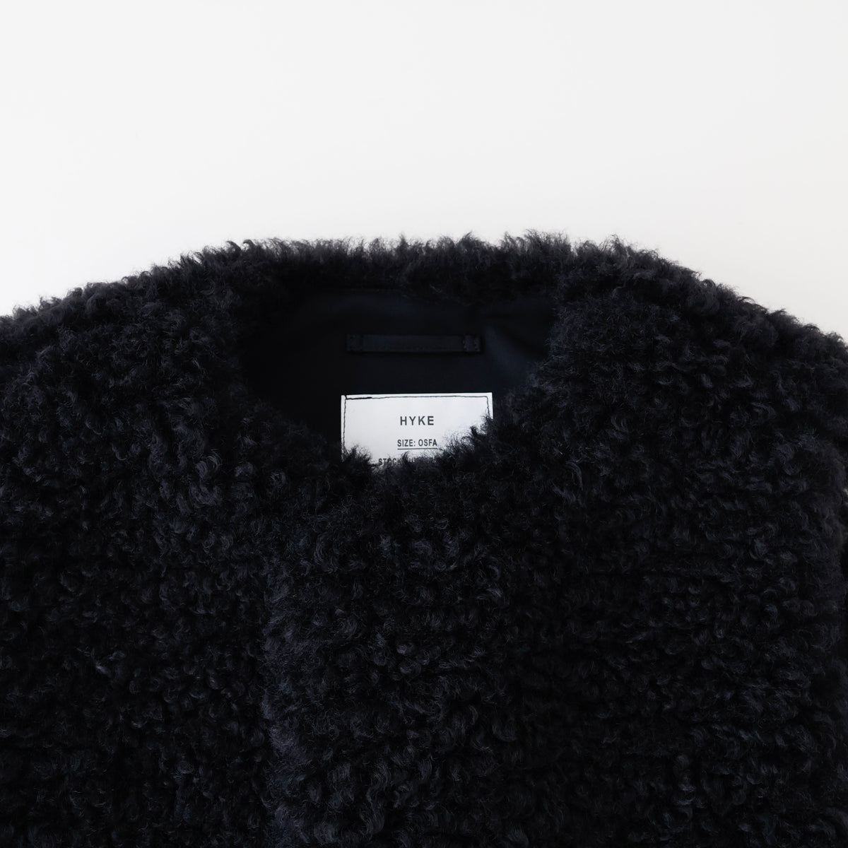 FAUX SHEARLING CROPPED VEST