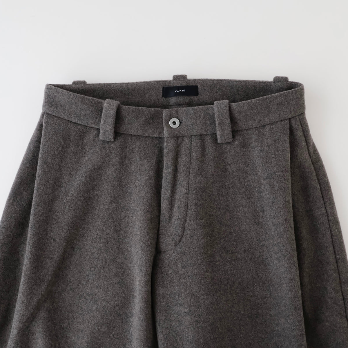 Two-Tuck Pocket Trousers in Wool/Cashmere