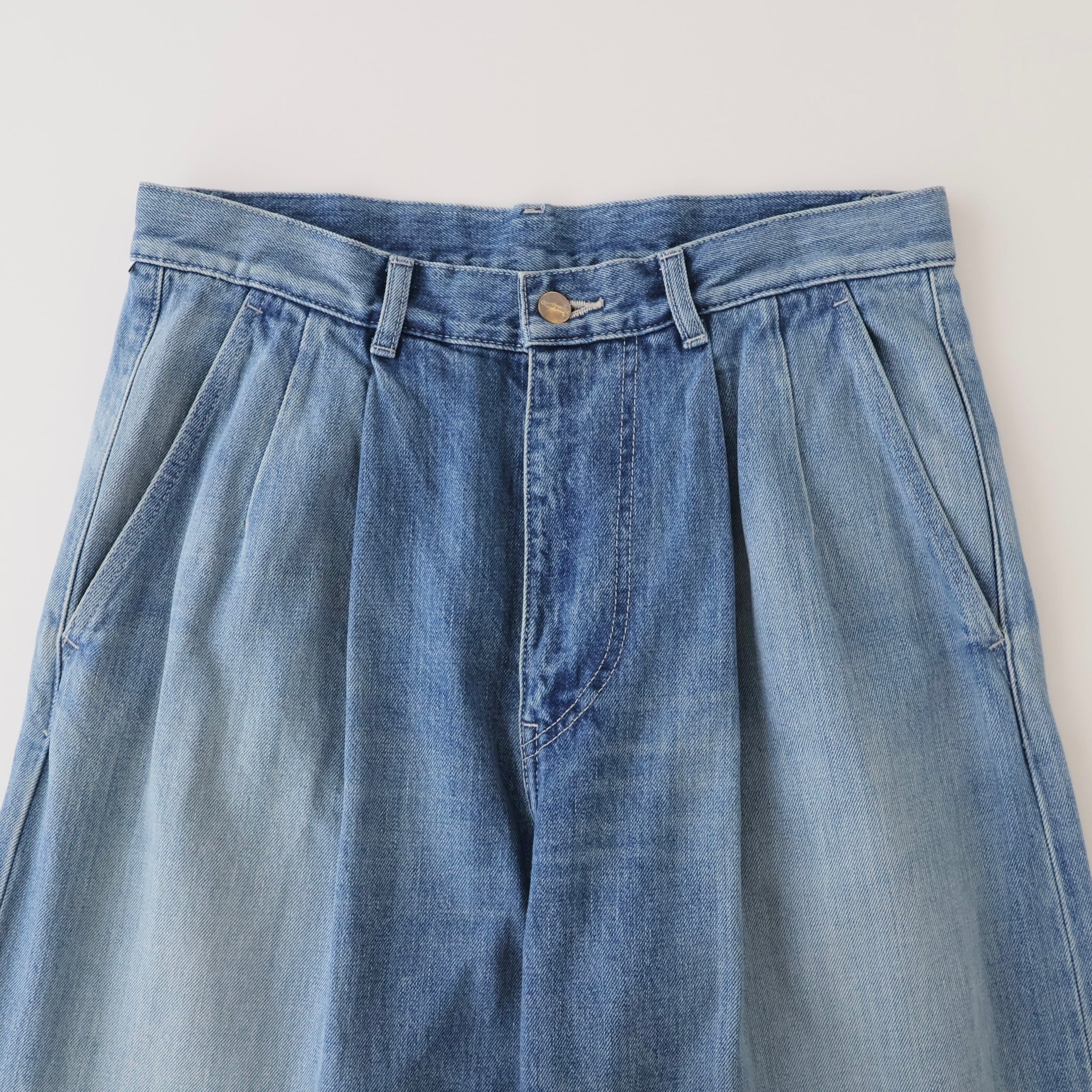 Selvage Denim Two Tuck Tapered Pants