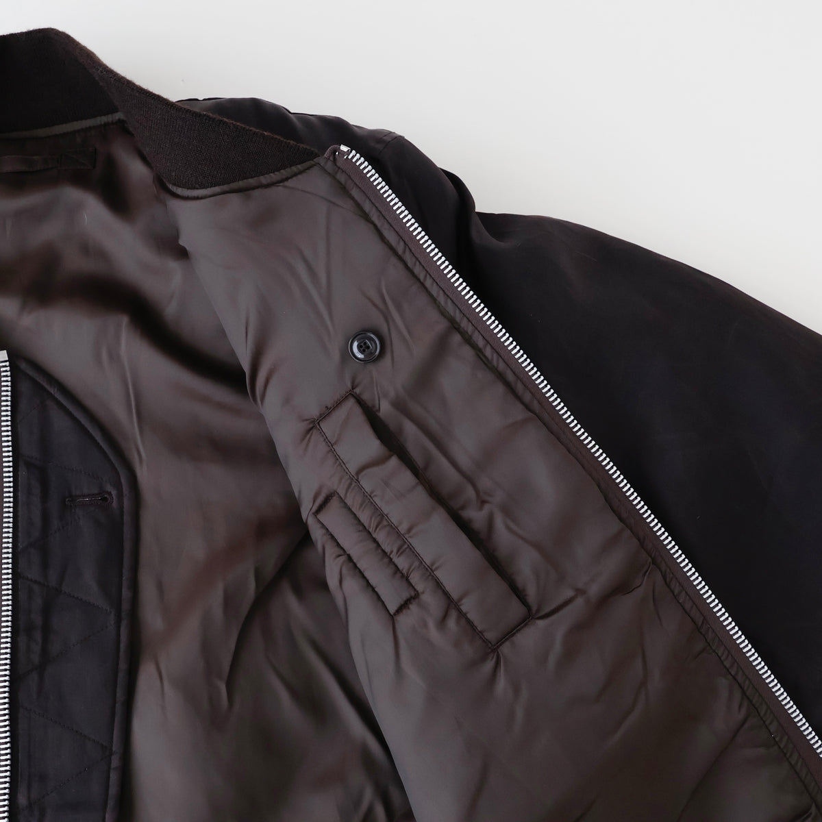 BOMBER