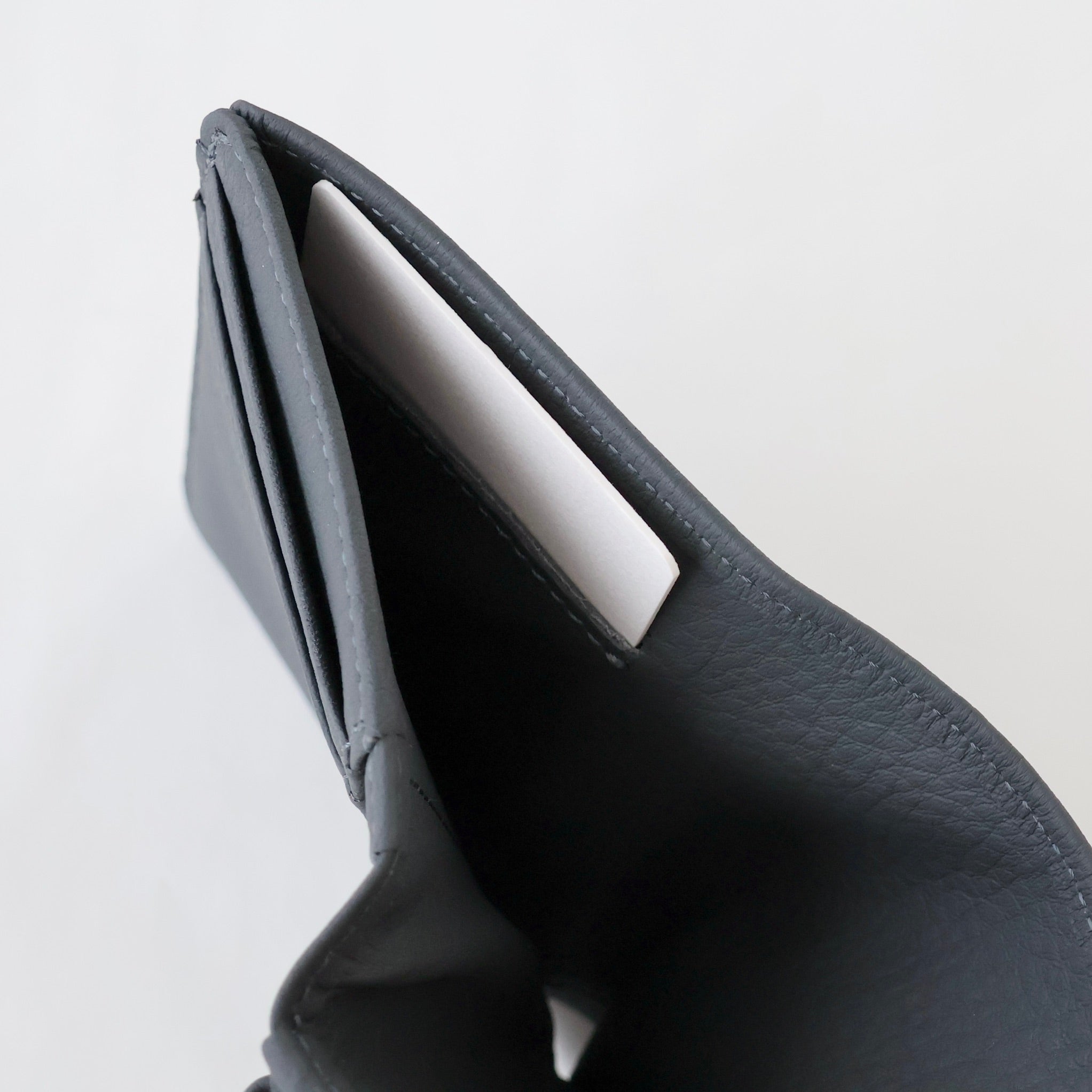 L041S / EO SHRINK BIFOLD WALLET
