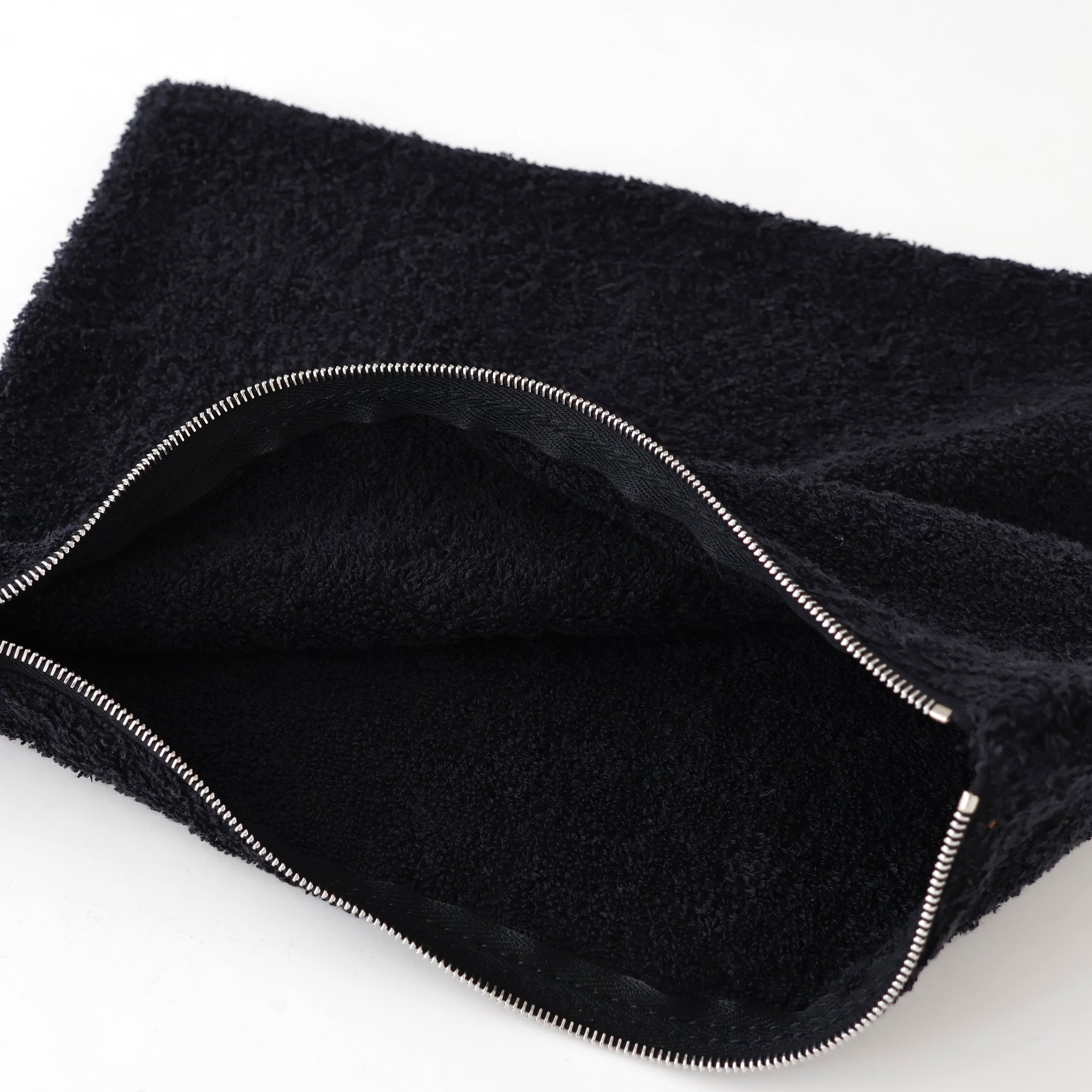 TW02 / FLAT POUCH M
