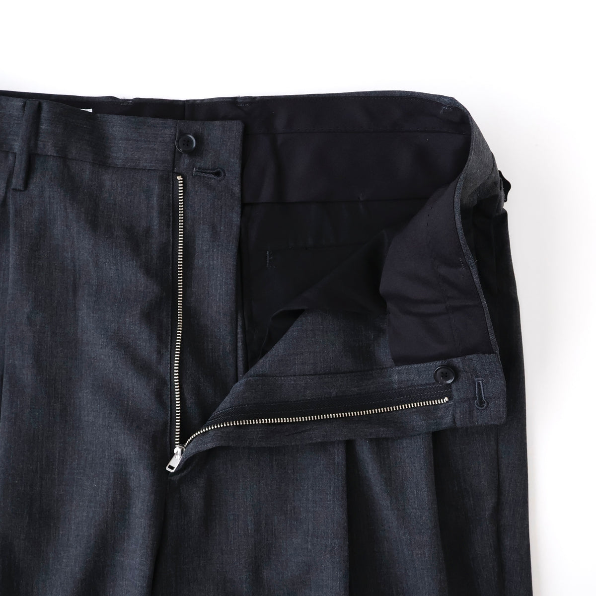 Wool Light Gabardine Shoecut Slacks
