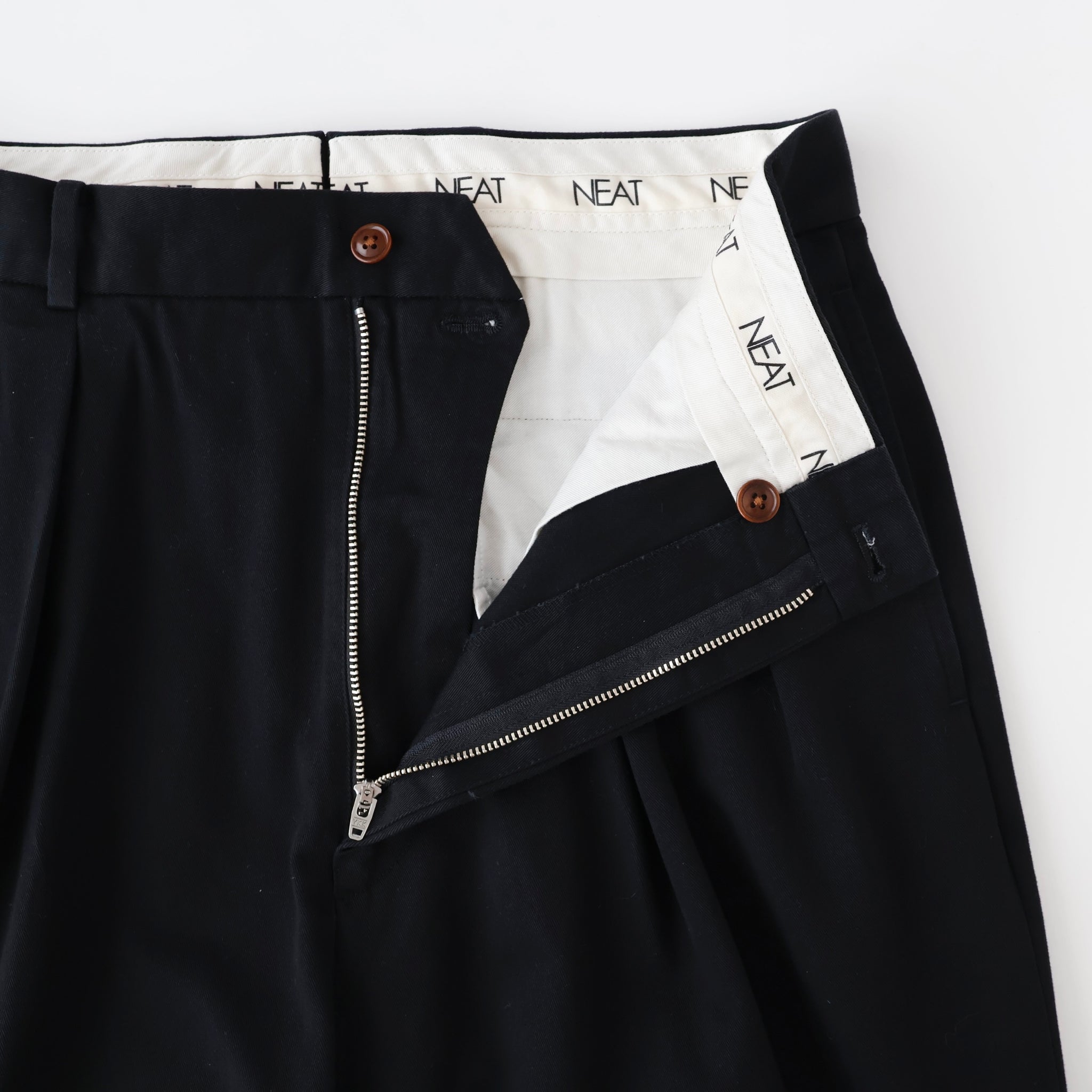 NEAT Chino