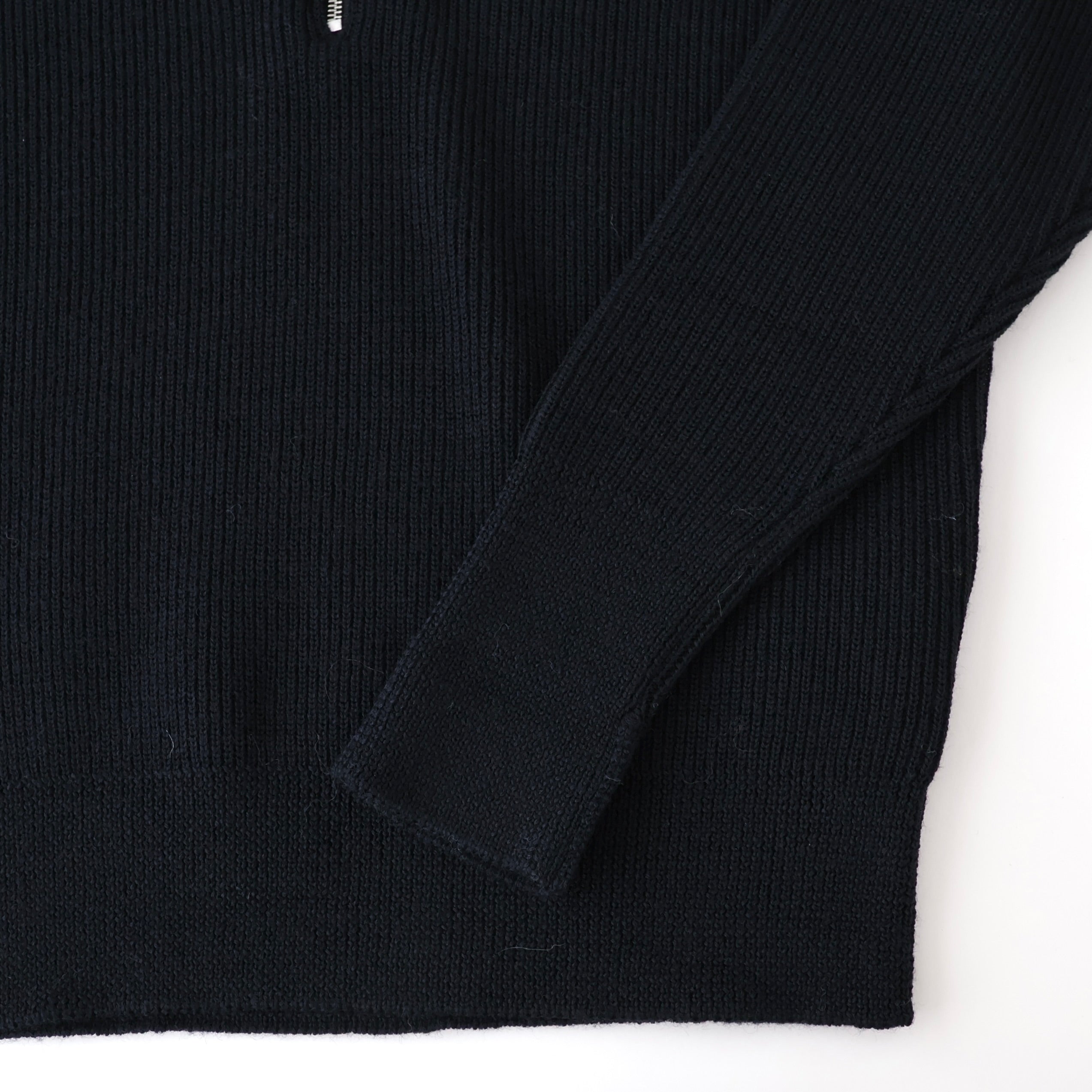 HALF ZIP SWEATER | ref. / Web Store