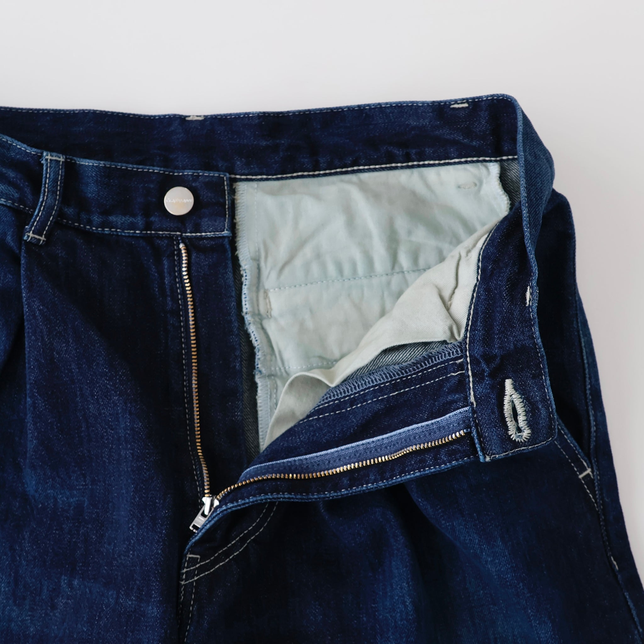 Selvage Denim Two Tuck Tapered Pants - ref. / Web Store
