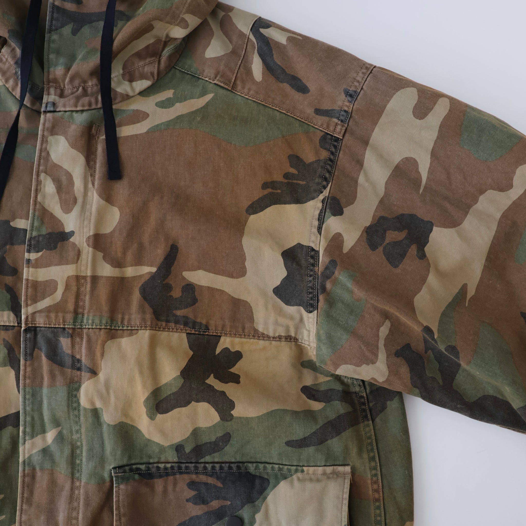 CAMO ZIPUP HOODIE