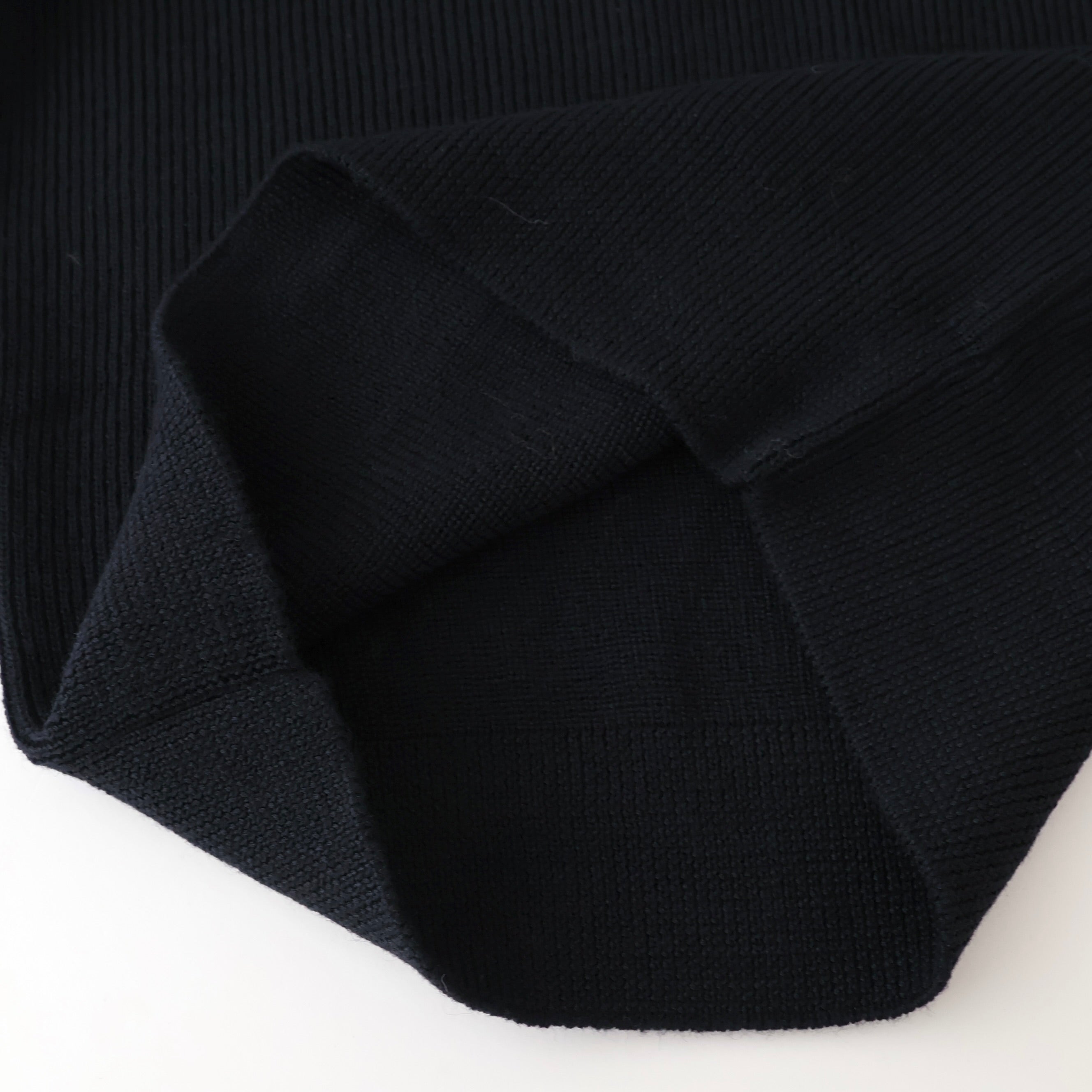 HALF ZIP SWEATER | ref. / Web Store