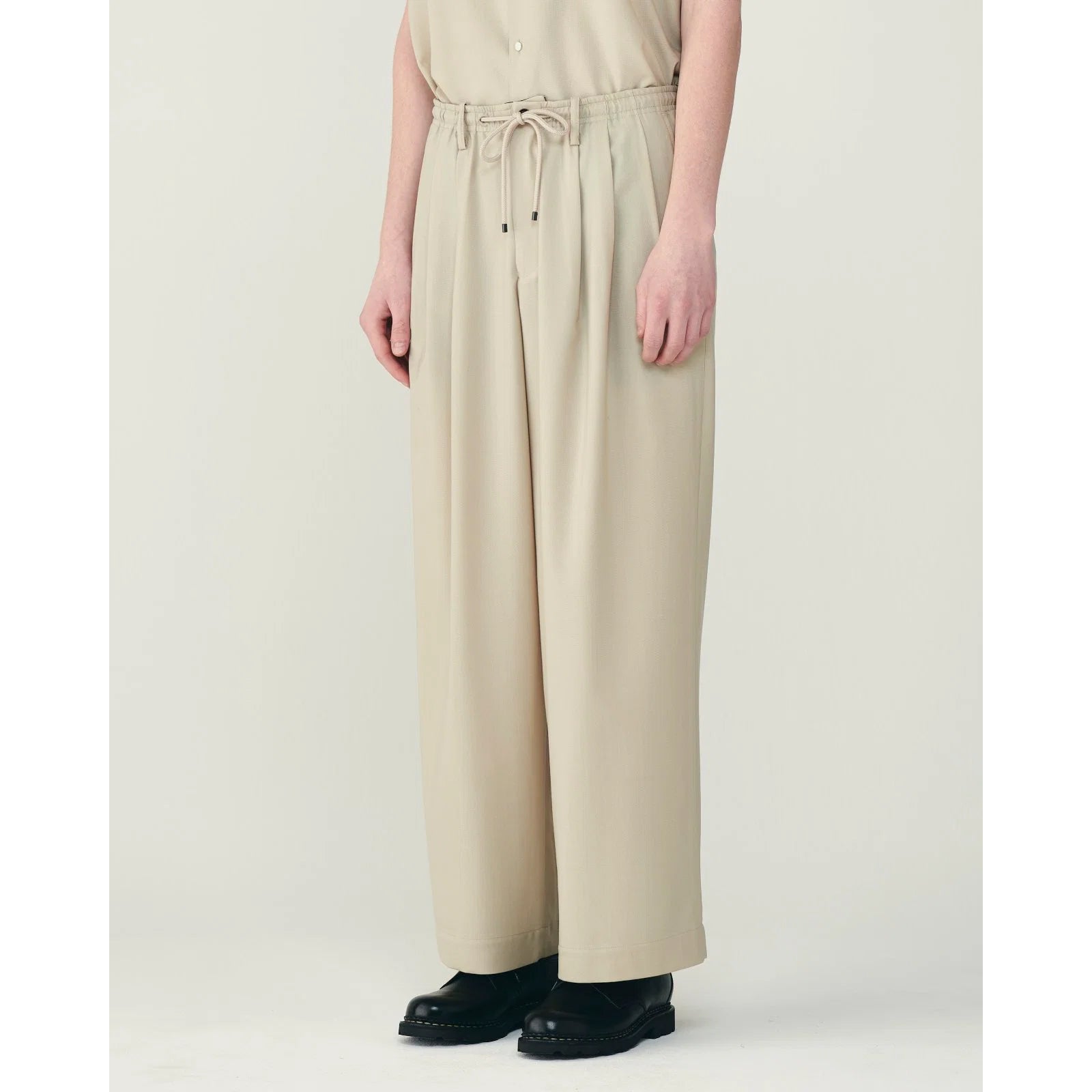 Organic Wool 2/80 Tropical / Triple Pleated Easy Trousers