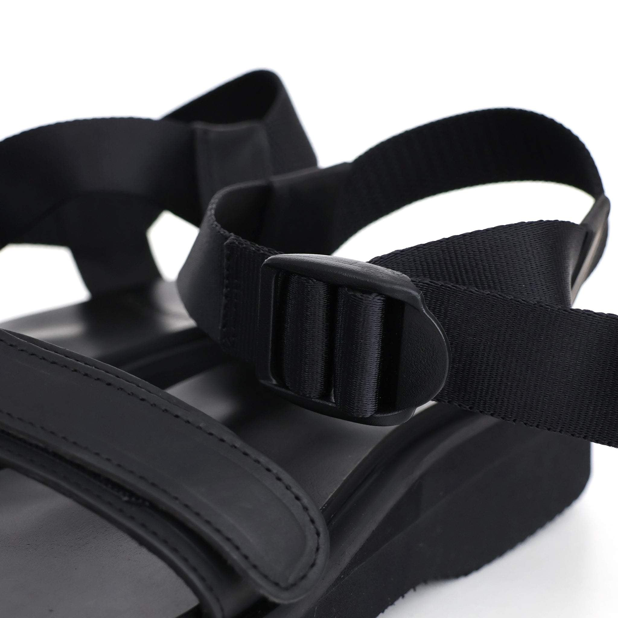 New Sandals with Velcro Straps in Smooth Leather