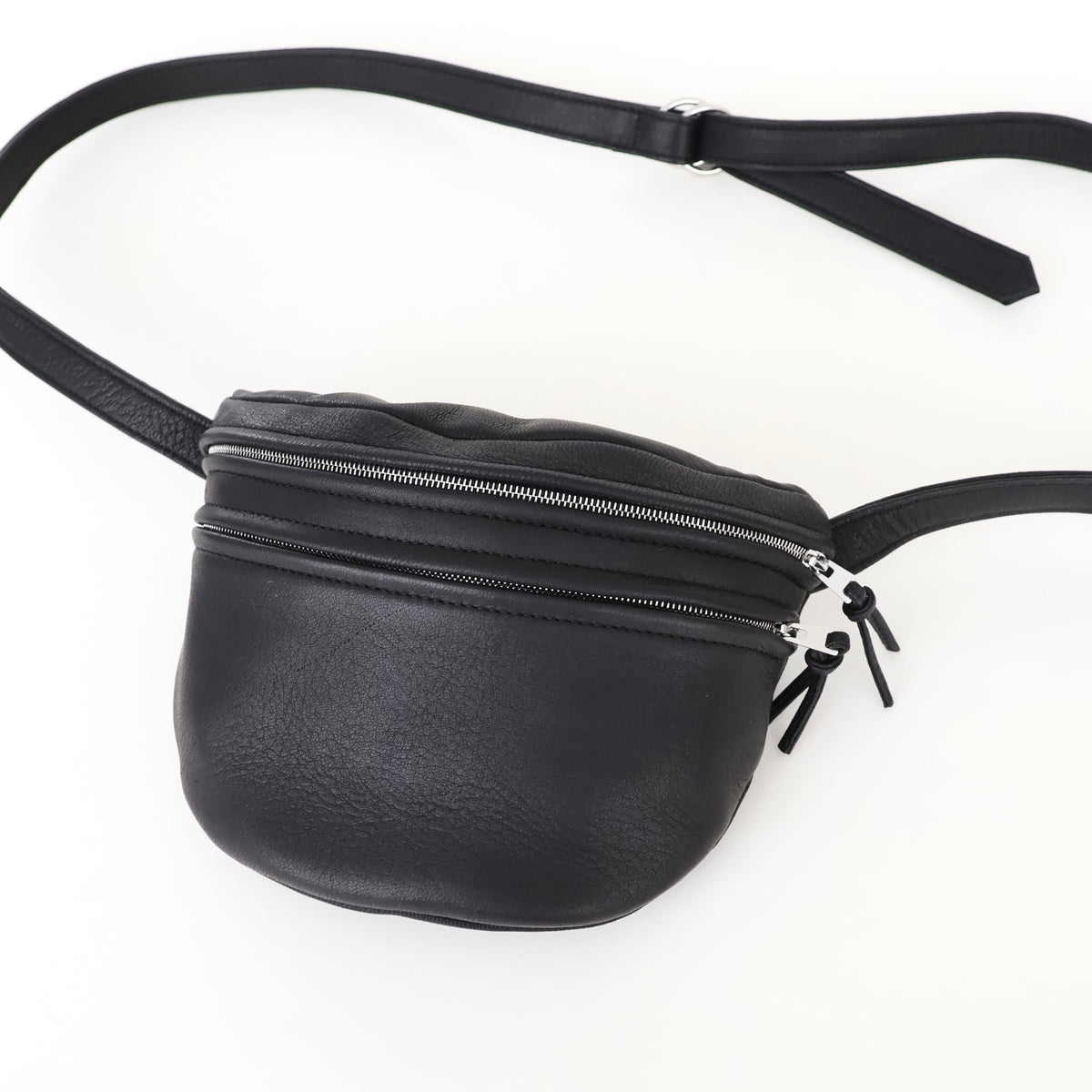 DA111 / SHOULDER POUCH S