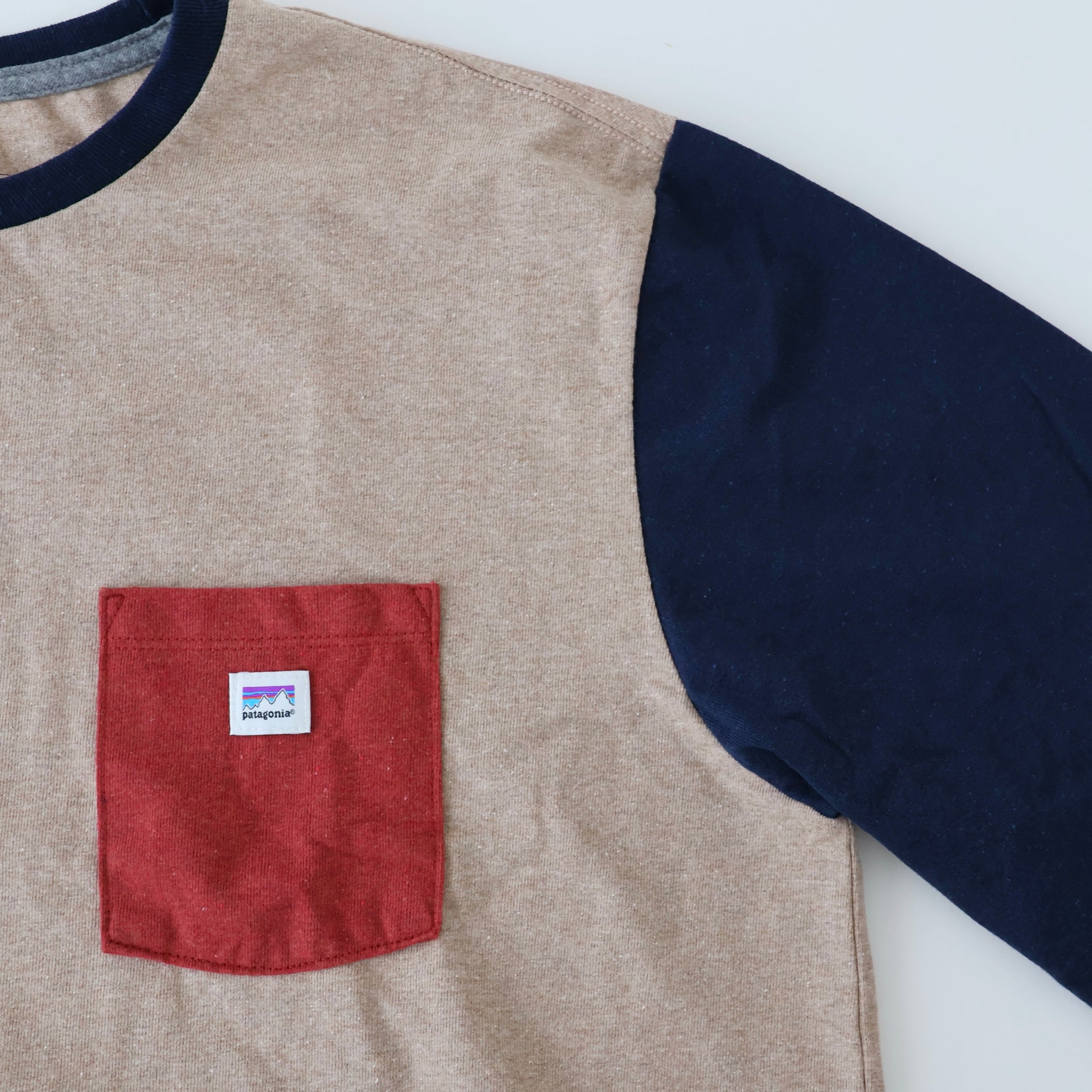 L/S SHOP STICKER POCKET RESPONSIBILI-TEE