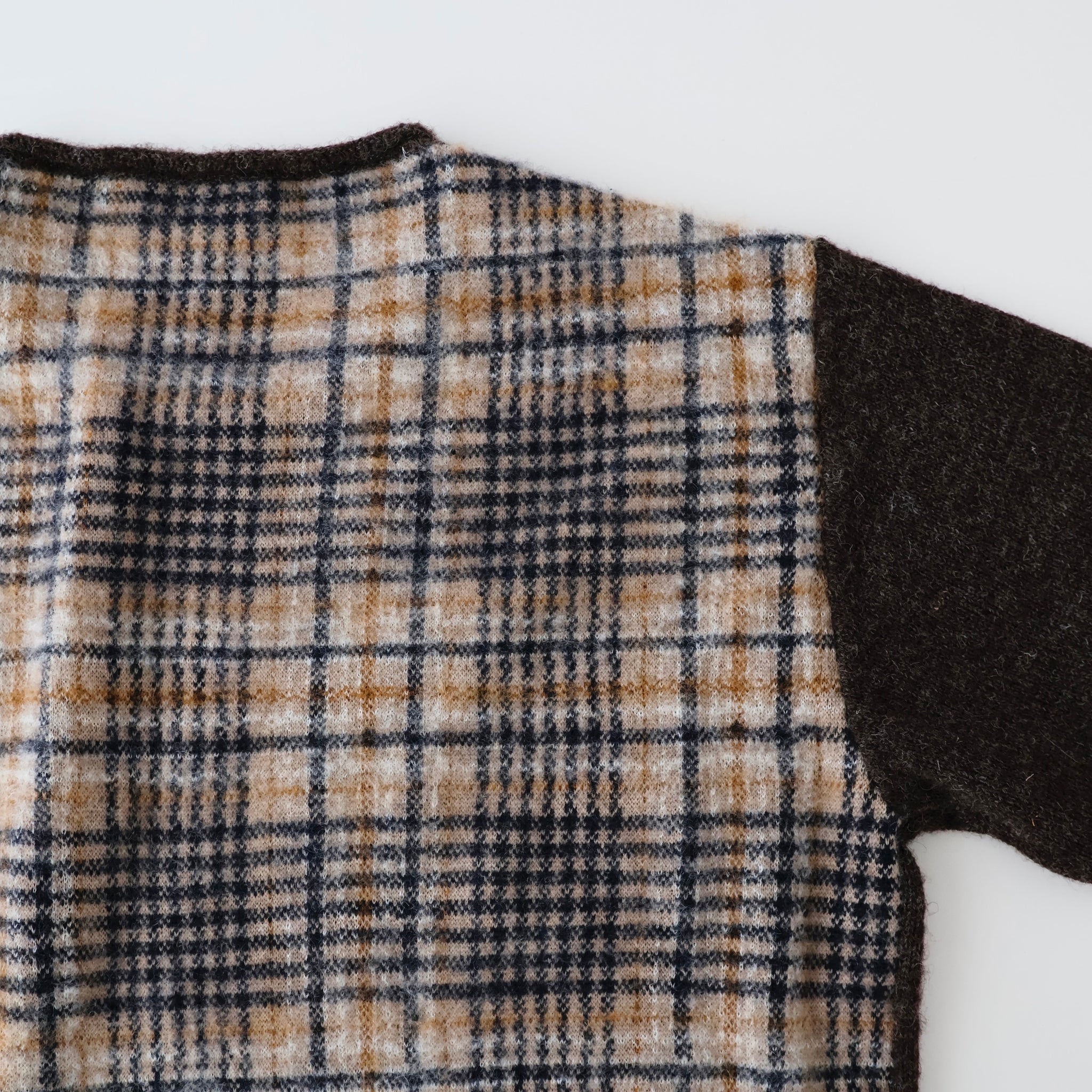 UC2E4906