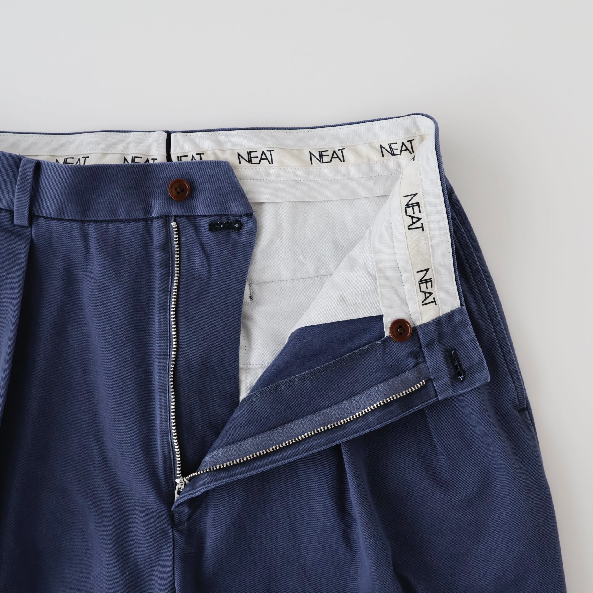 NEAT Chino