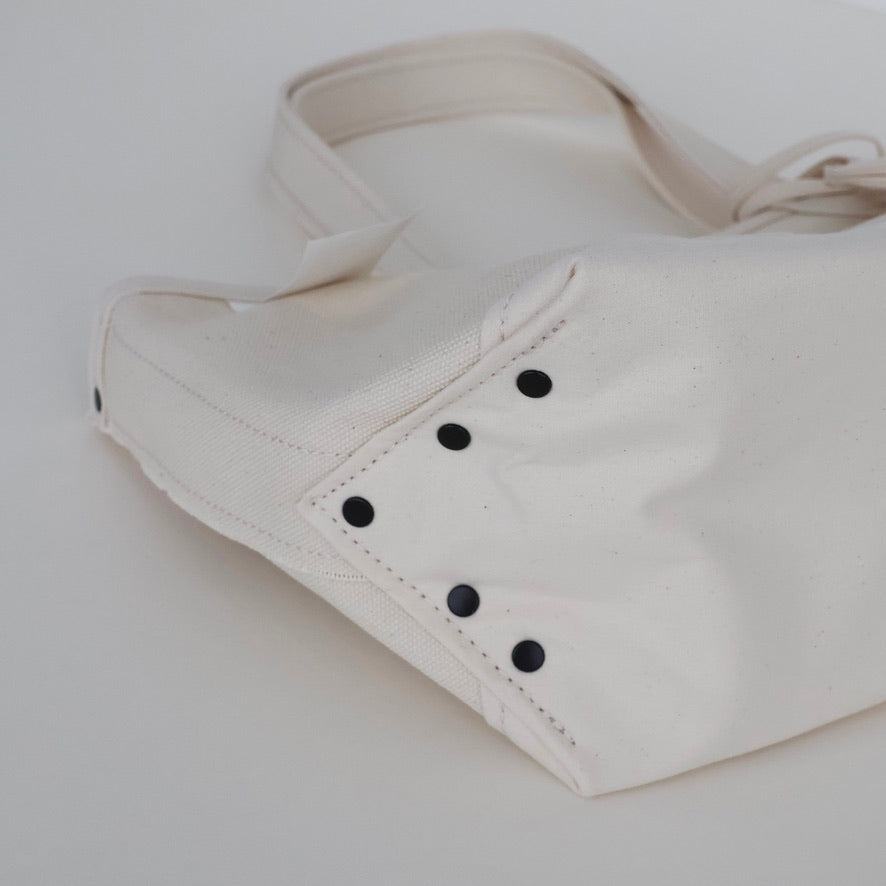 TOTE BAG (MEDIUM)