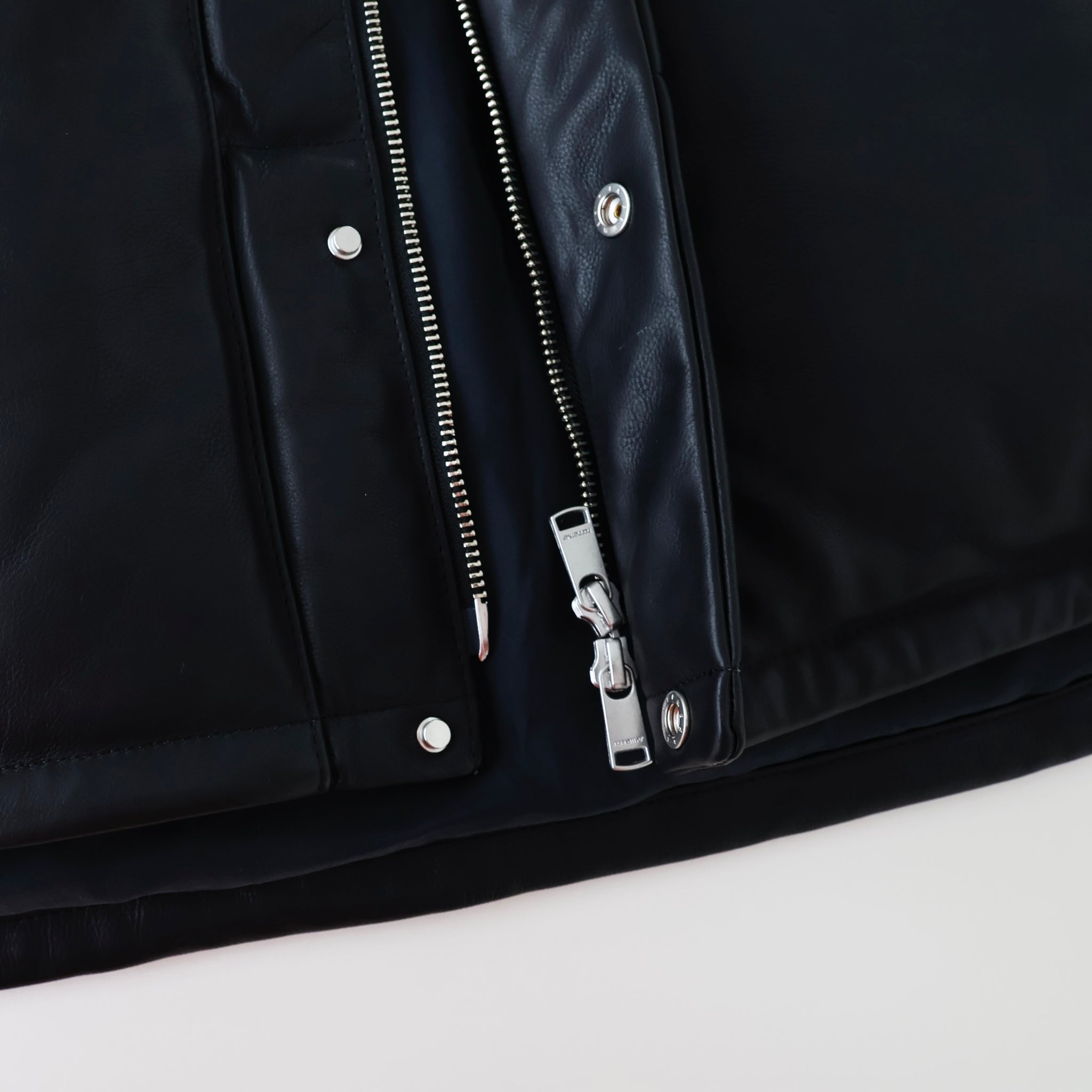 EXPLORER DOWN VEST COW LEATHER WITH WINDSTOPPER®