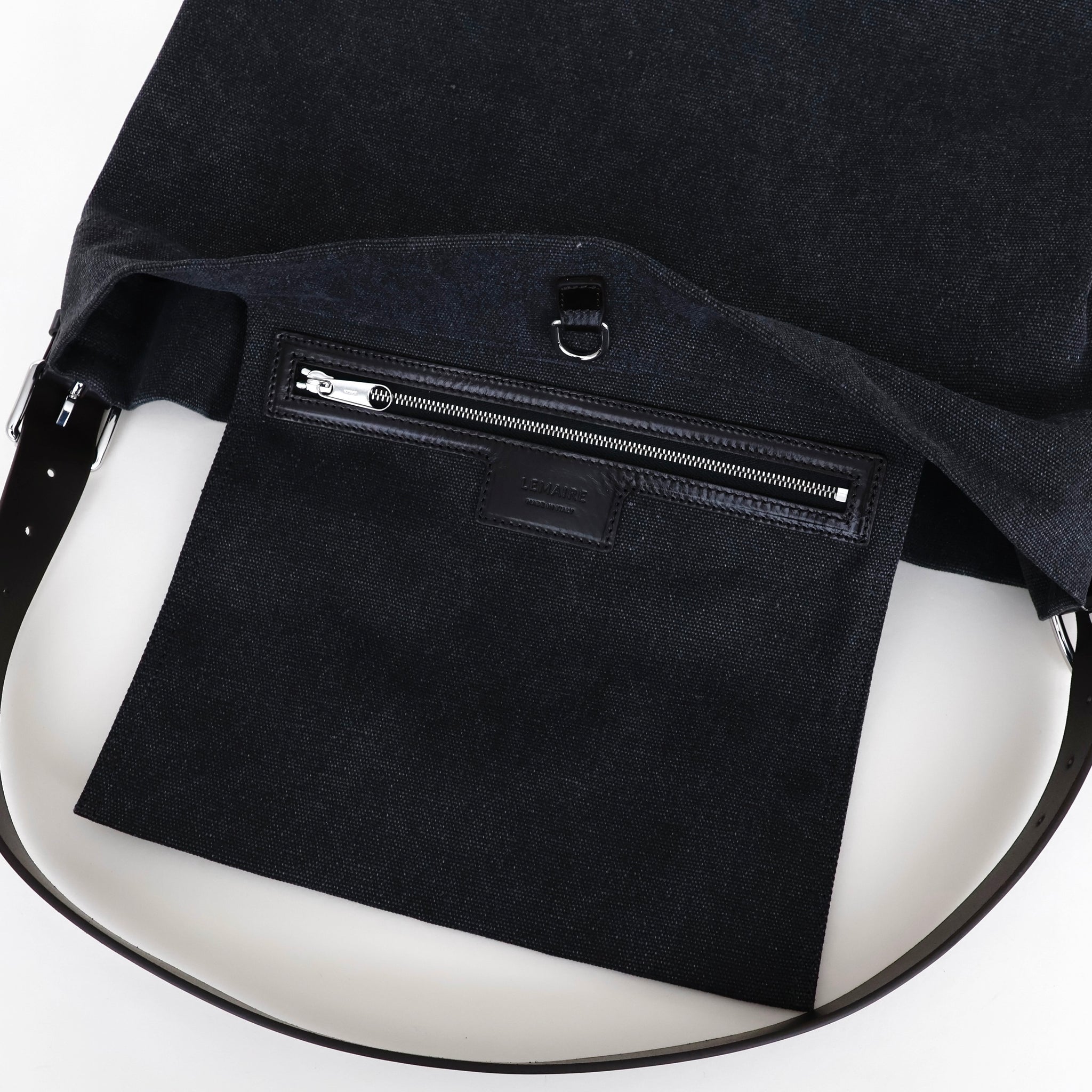 BELTED TOTE BAG