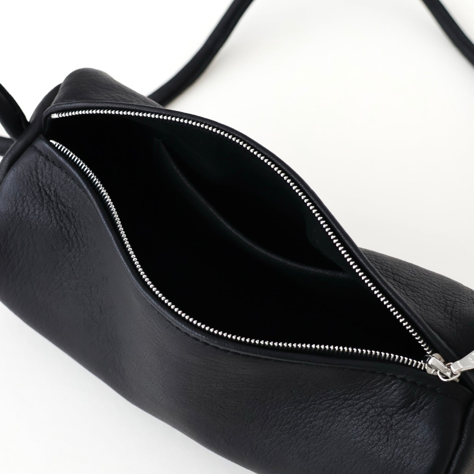 DA103 / CYLINDER SHOULDER | ref. / Web Store