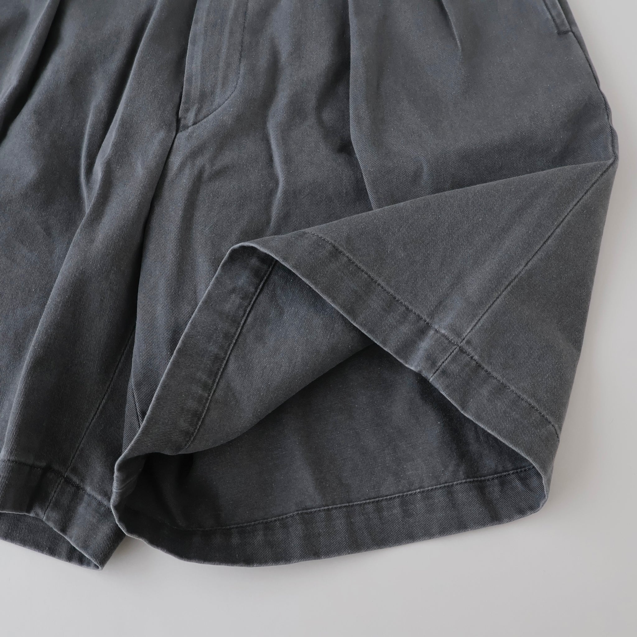 NEAT Chino Shorts