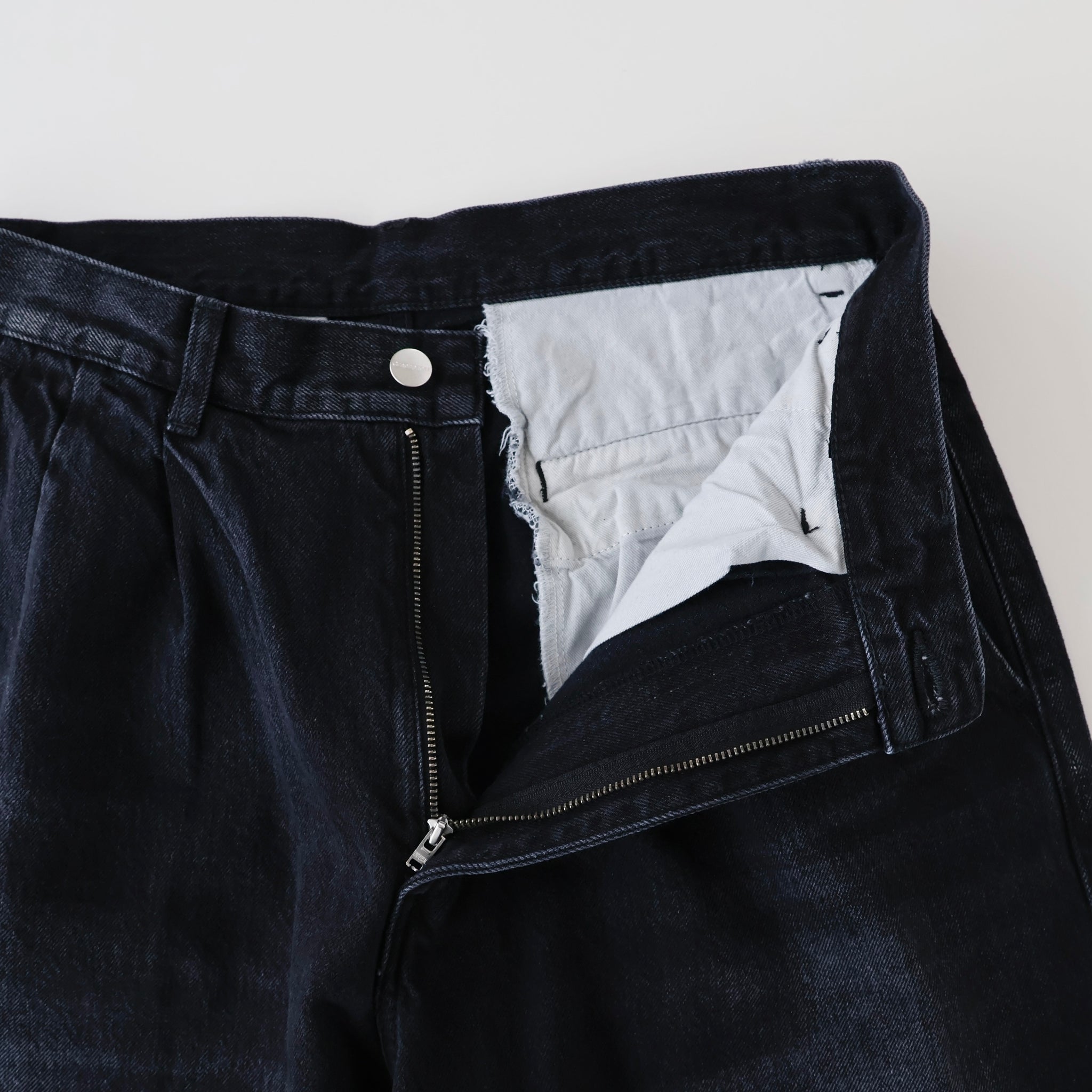 Selvage Denim Two Tuck Pants - ref. / Web Store