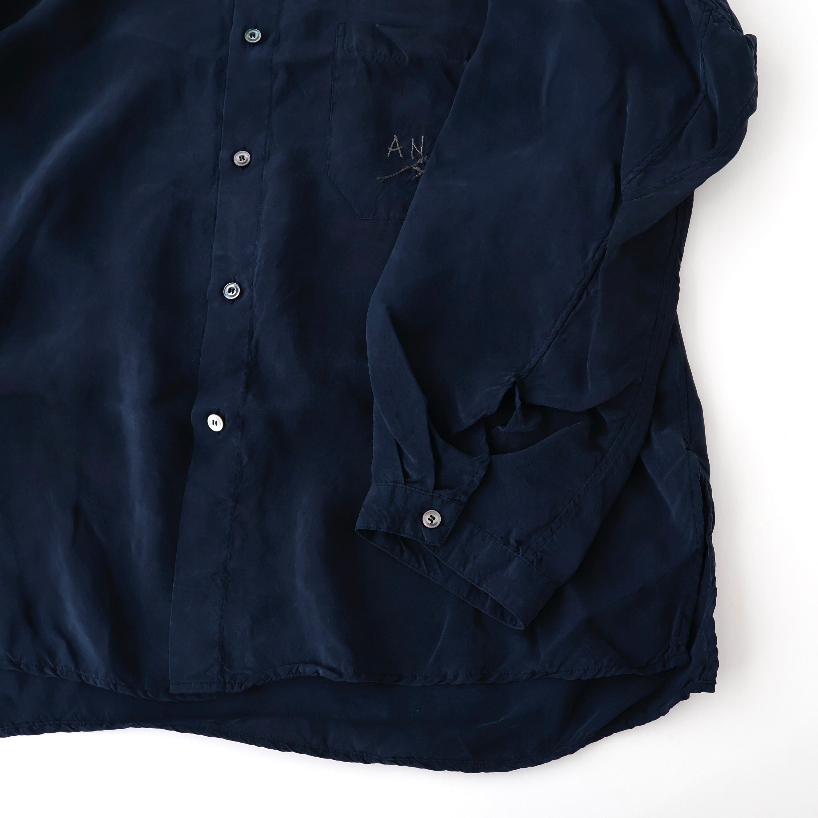 EMBROIDERED SOUVENIR SHIRT | ref. / Web Store