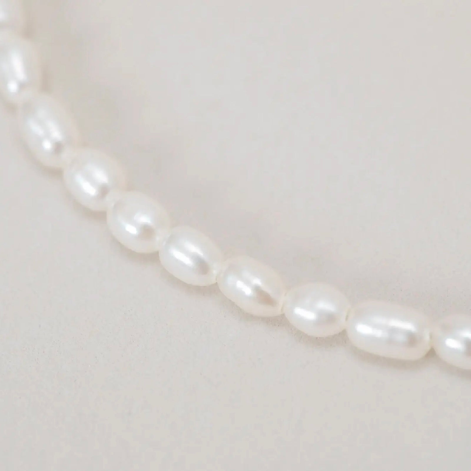SL019 / TWNKL PEARL BRACELET
