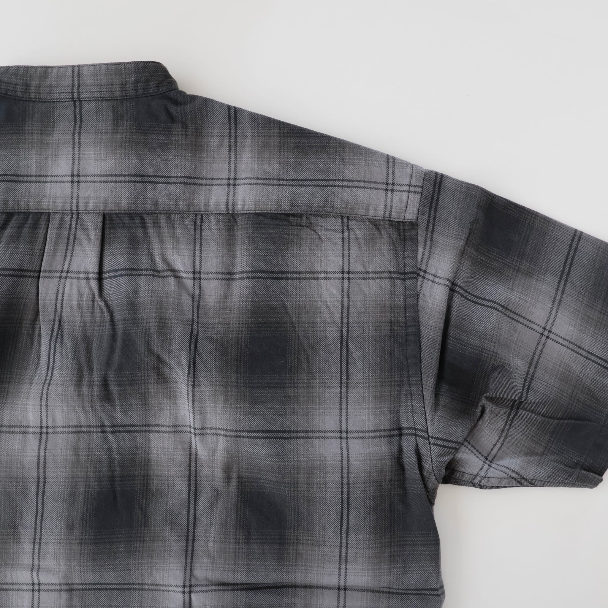 OFFICER STAND COLLAR S/S SHIRT COTTON TWILL OMBRE CHECK by Rafu