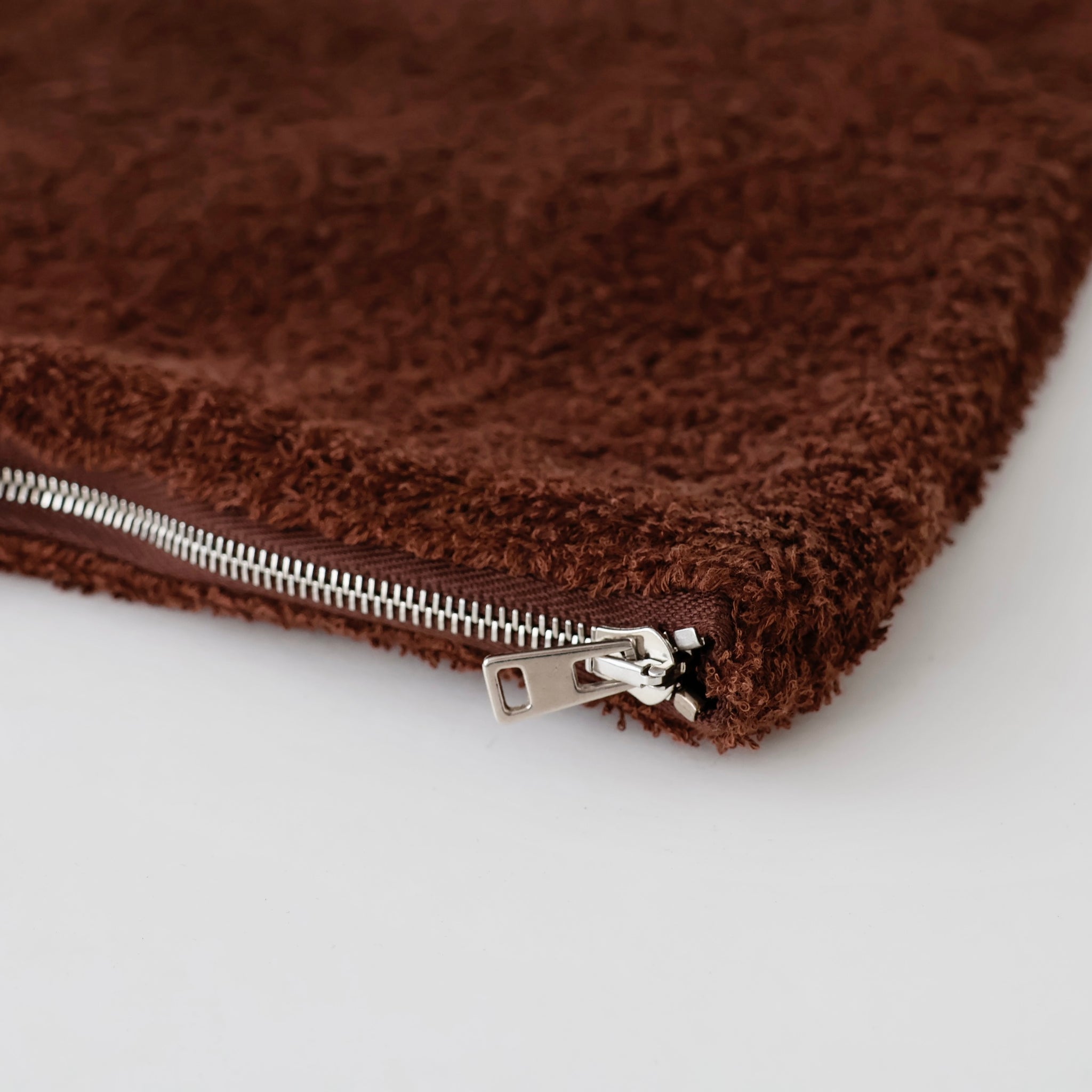 TW02 / FLAT POUCH M
