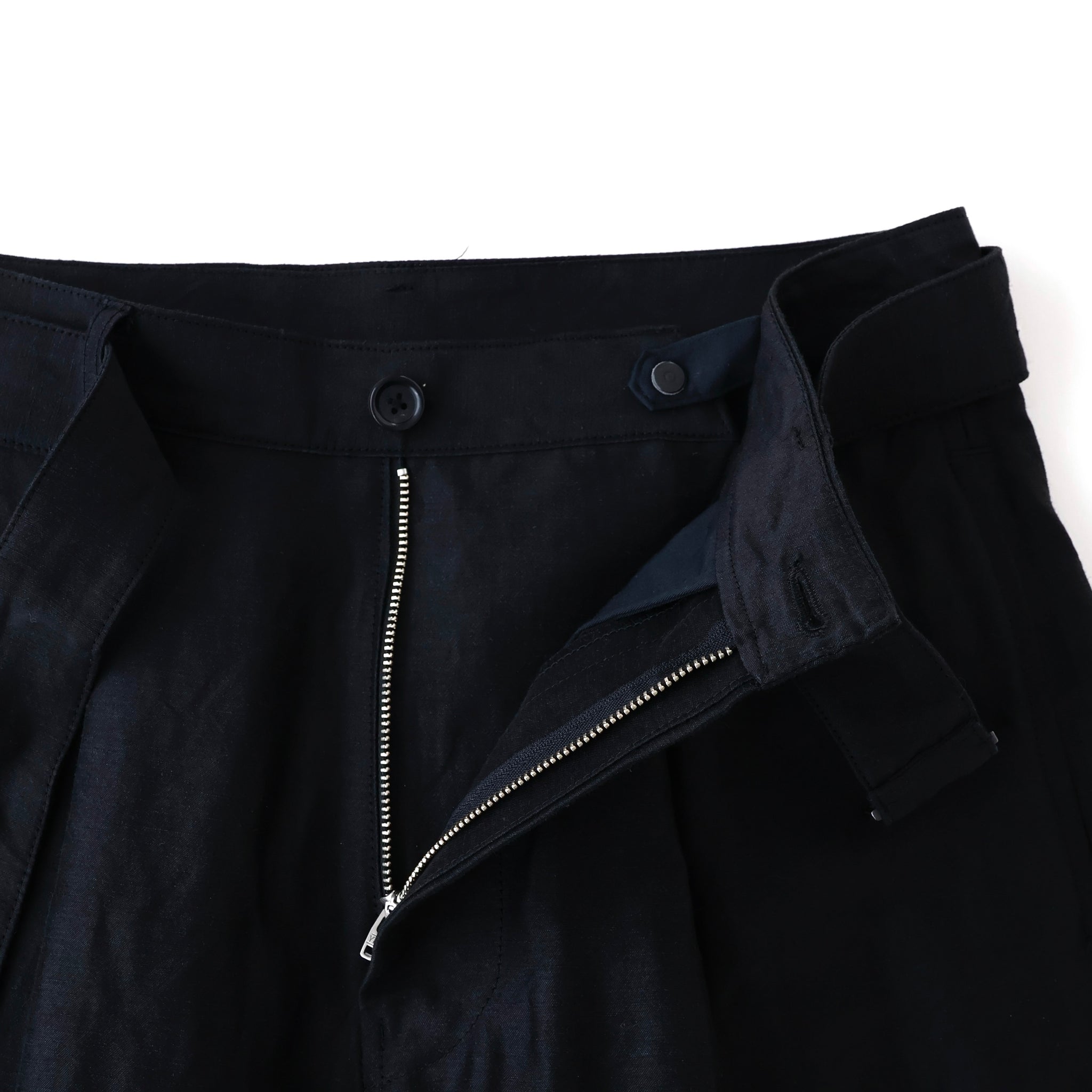 Linen Cupro Back Satin Belted Pants