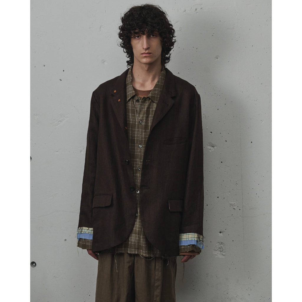 （着用カラー：BROWN）