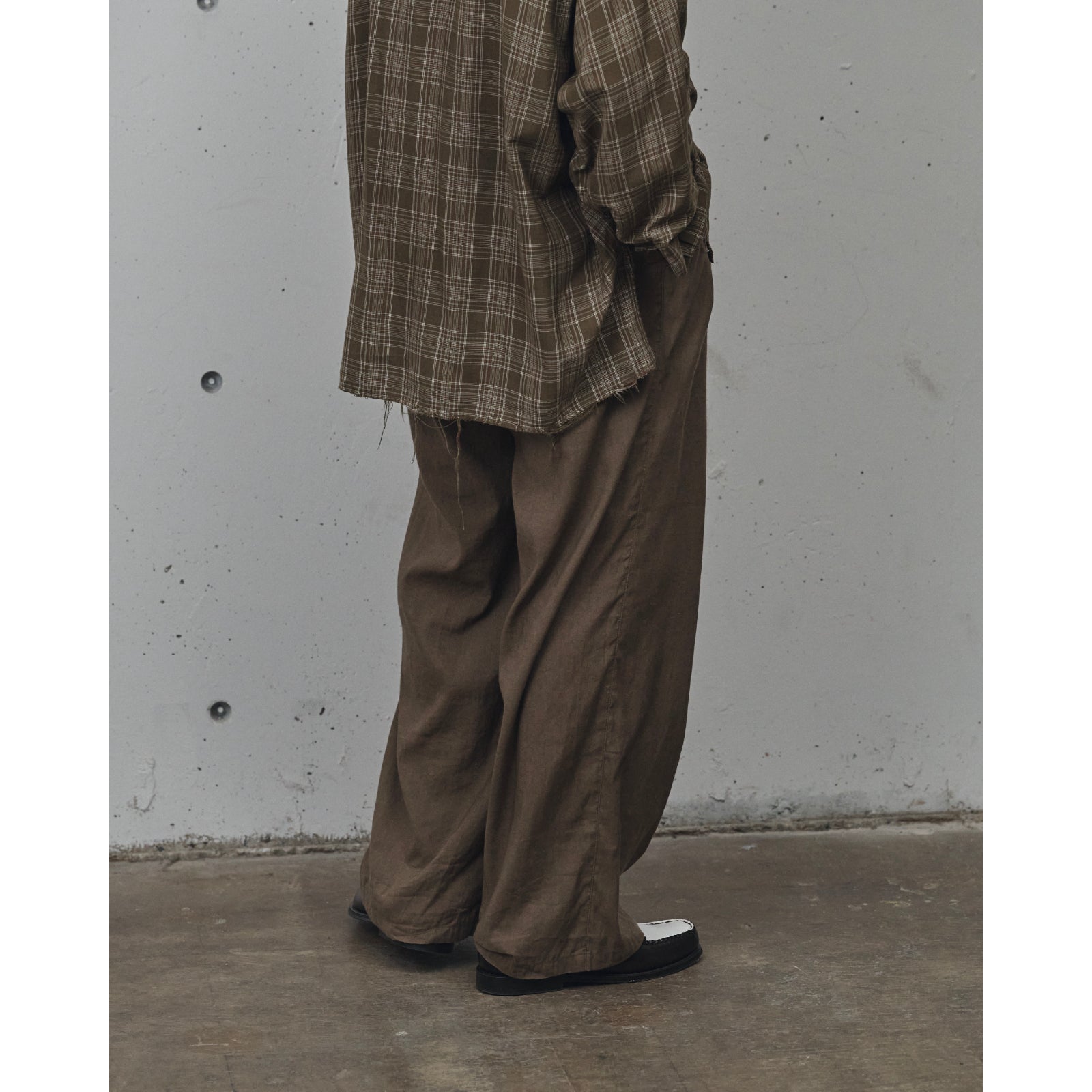 LINEN POPLIN BELT-LESS SLACKS