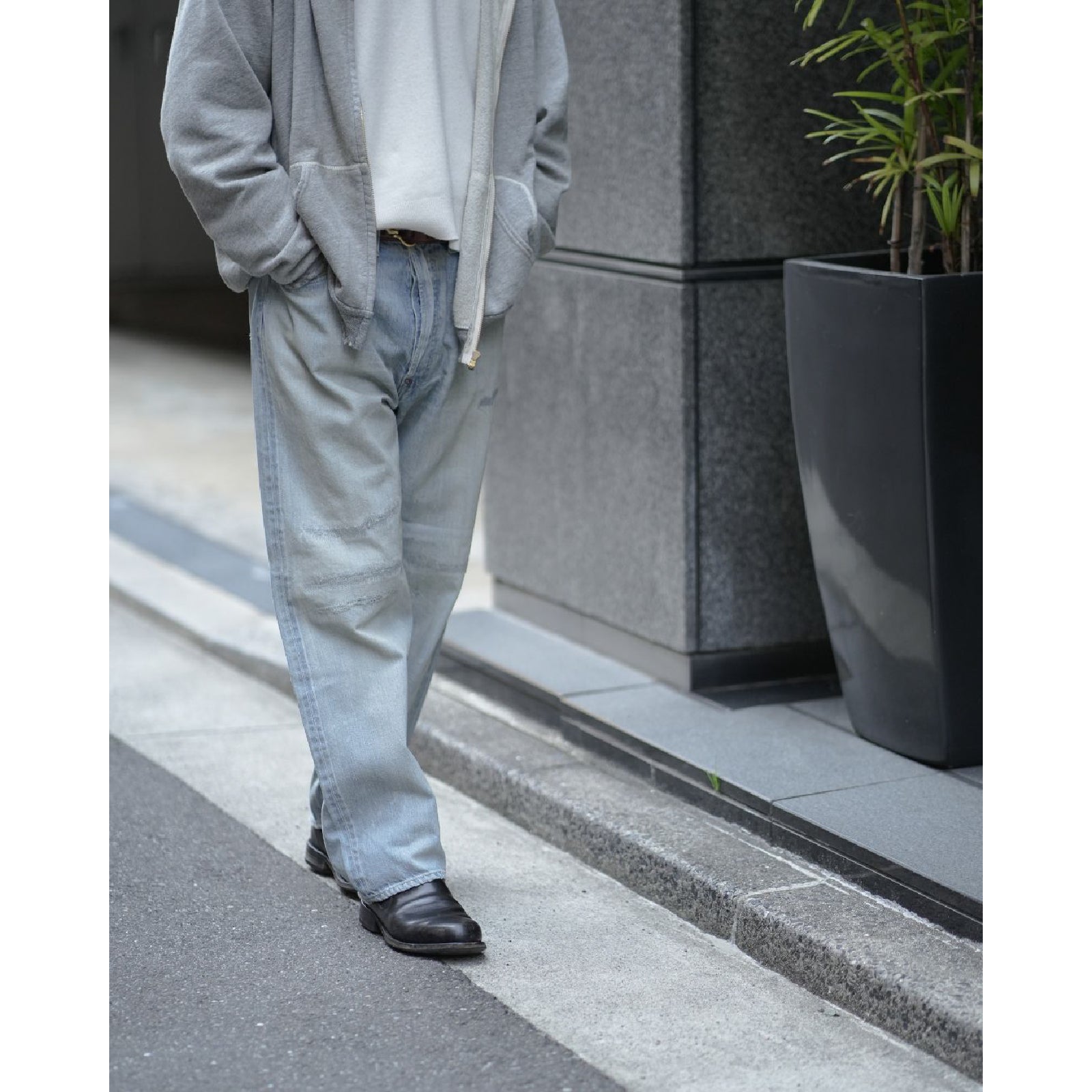 No.37 Washed Wide Denim Pants